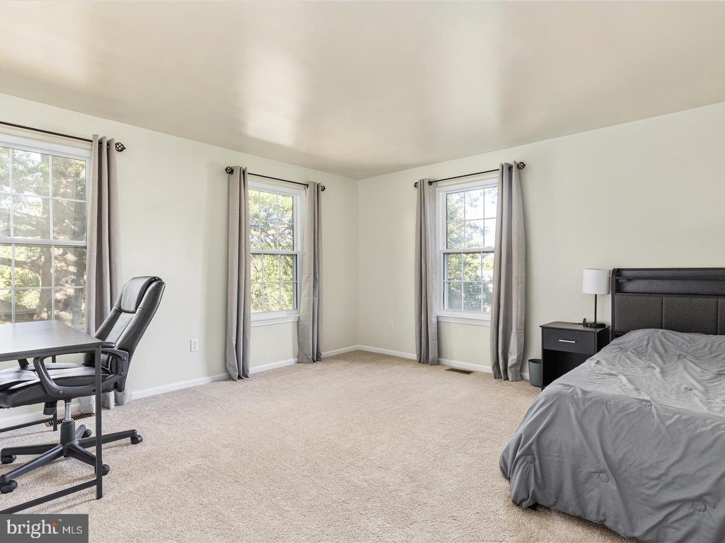 COUNTRYSIDE - Residential