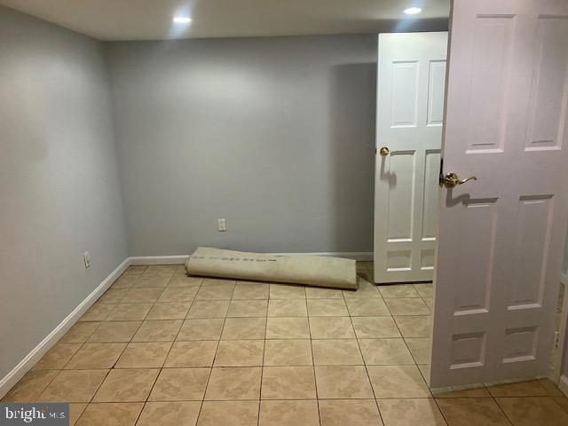 RIGGS MANOR - Residential