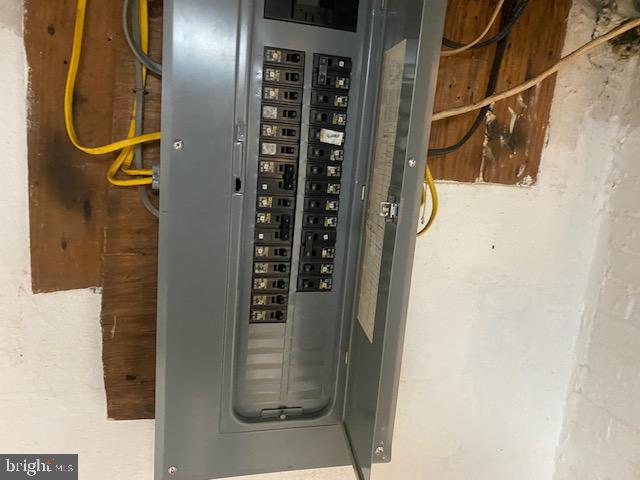 RIGGS MANOR - Residential