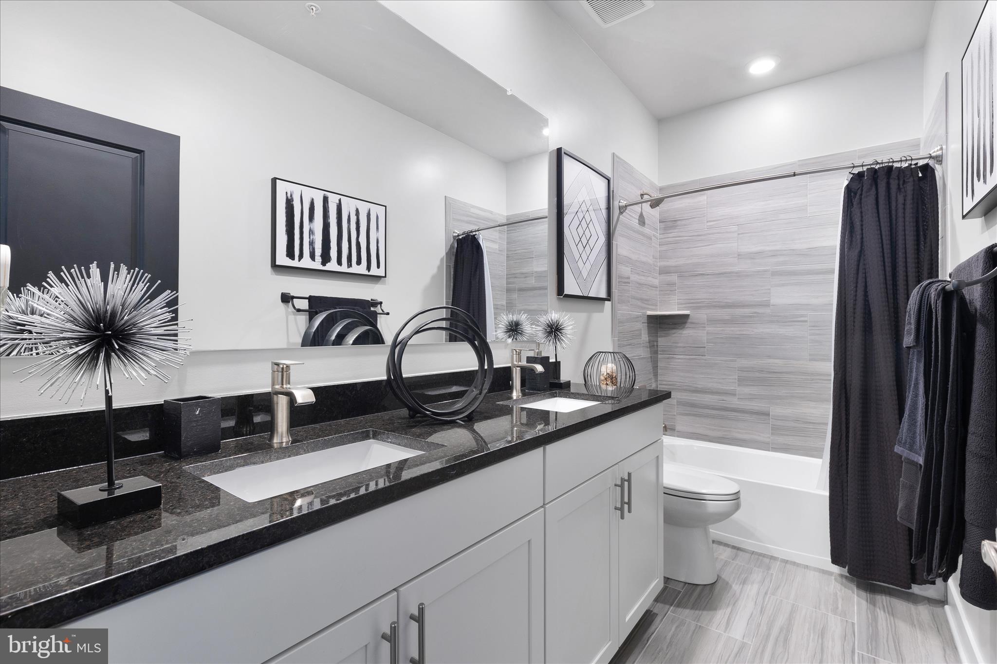 STONEHAVEN - Residential