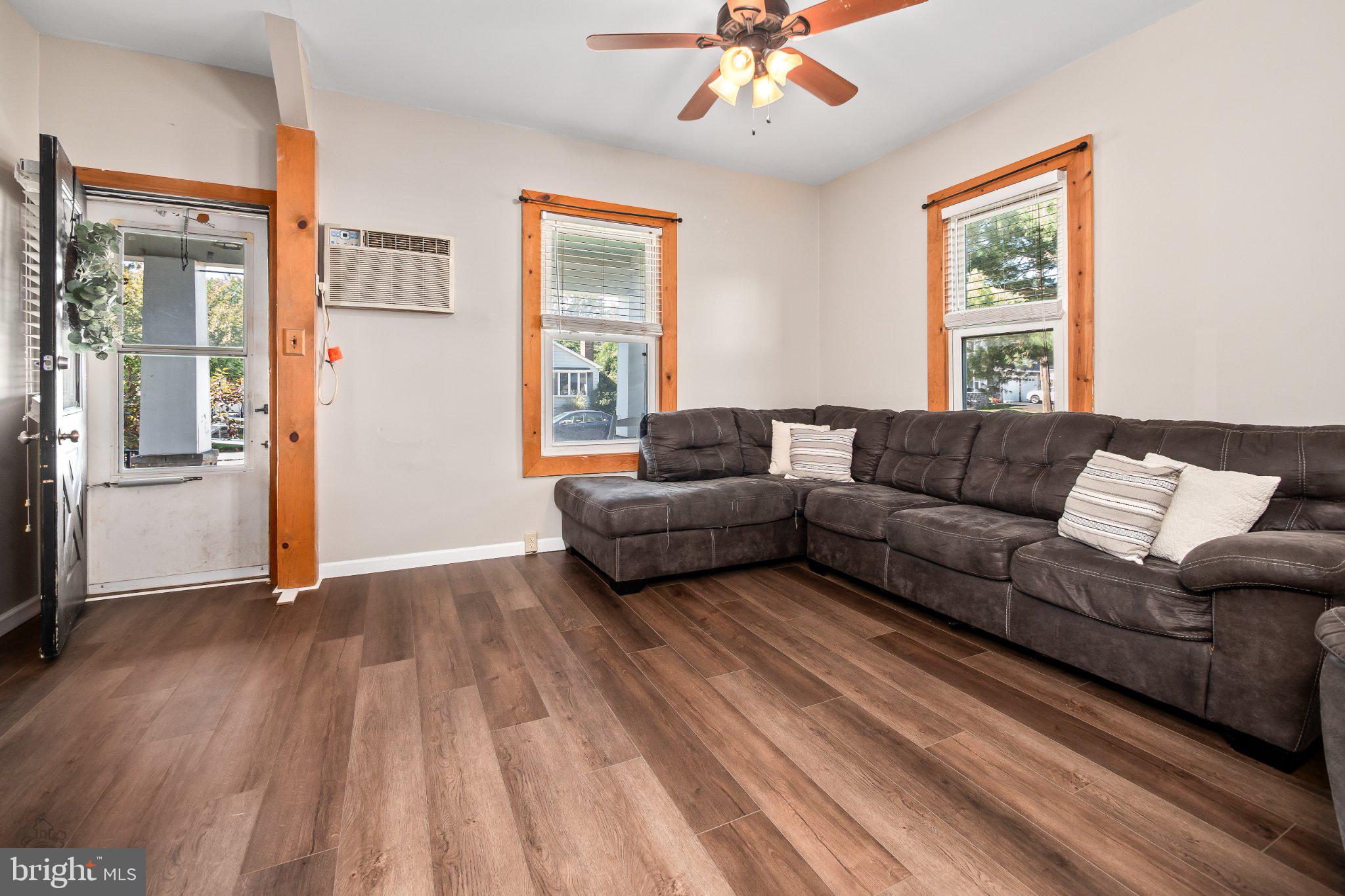 127 N 9TH STREET