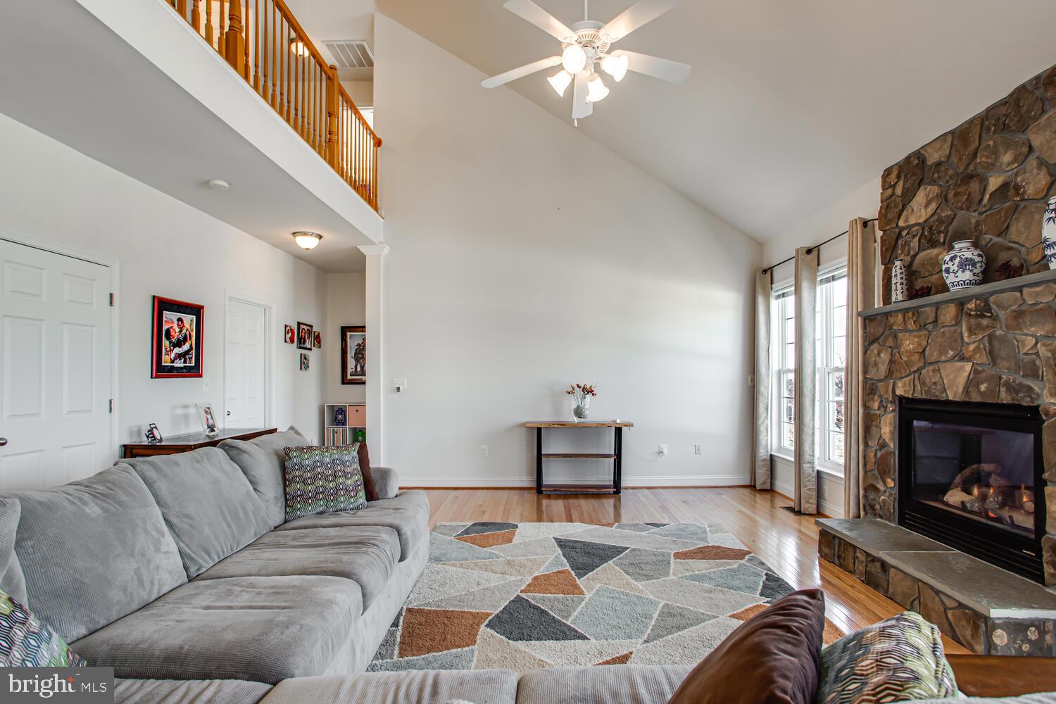 ENGLAND RUN - Residential