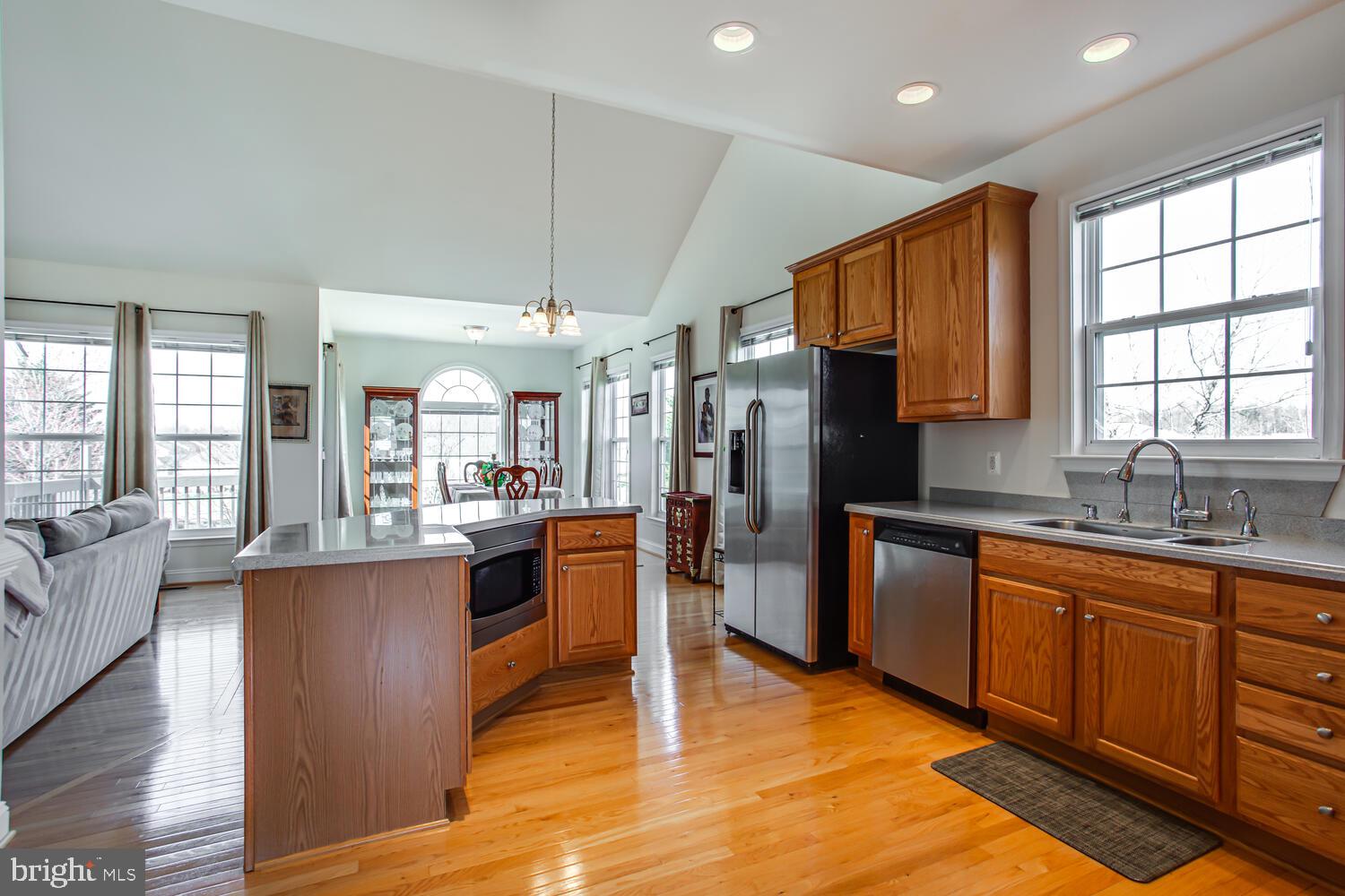 ENGLAND RUN - Residential