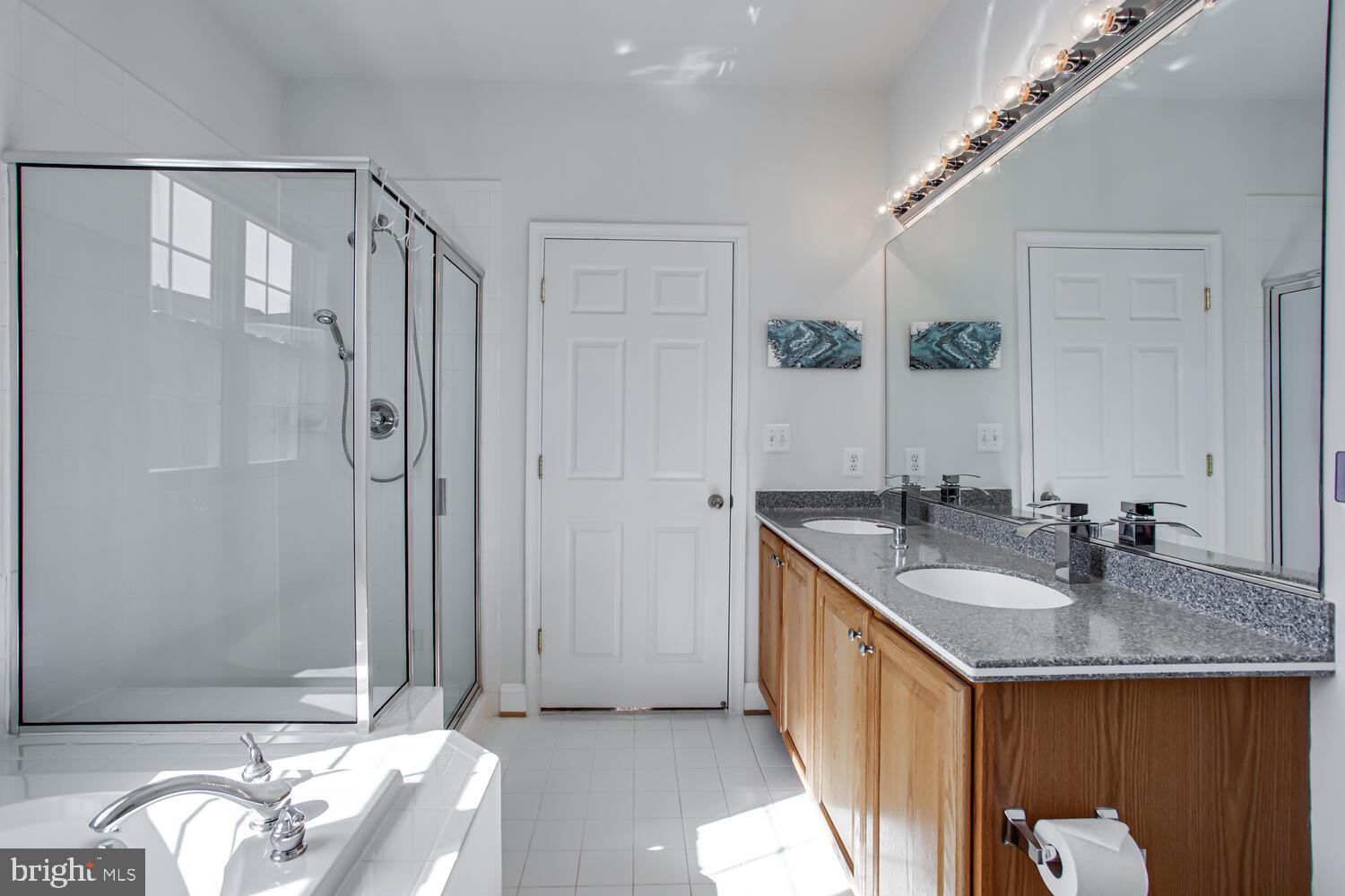 ENGLAND RUN - Residential