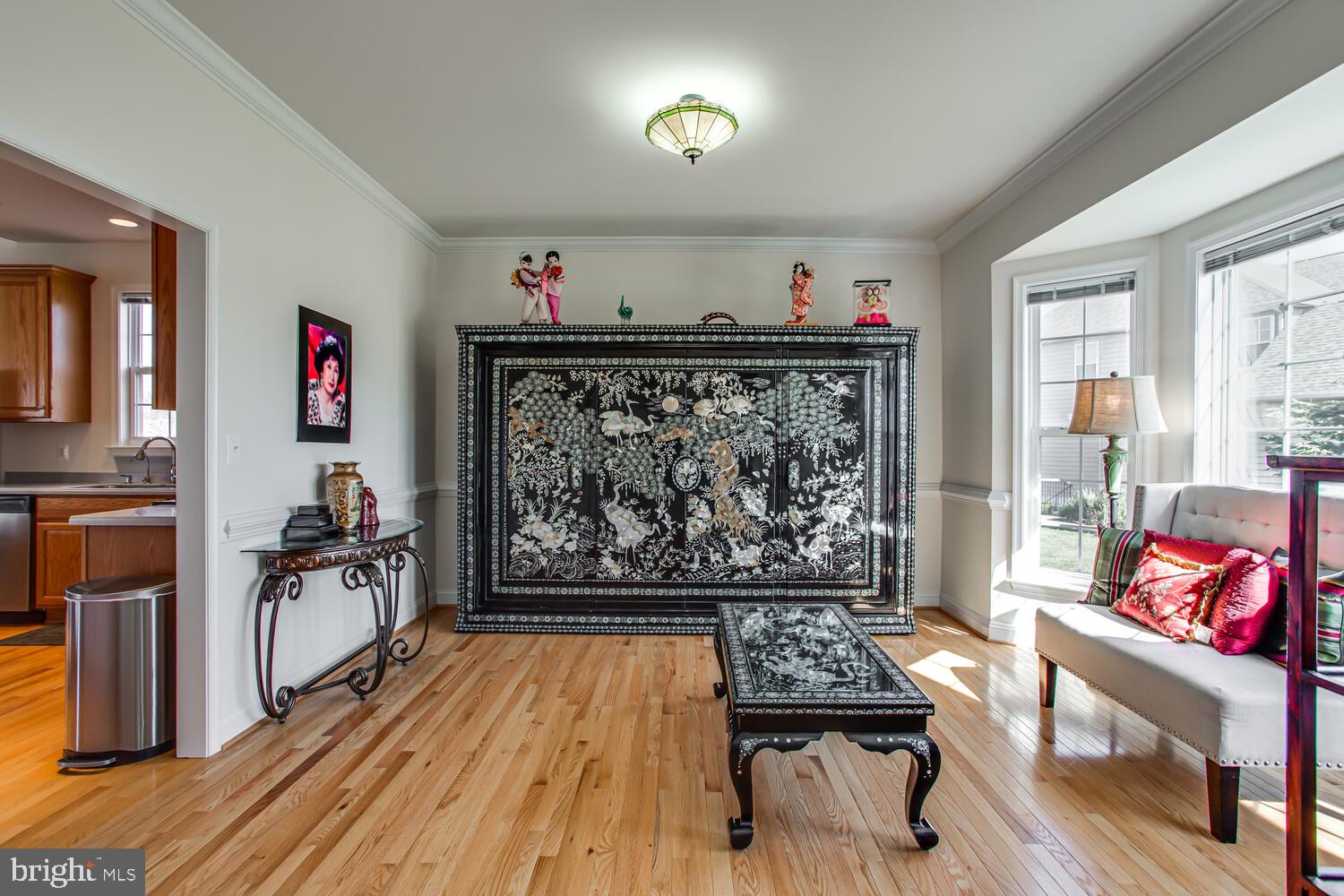 ENGLAND RUN - Residential