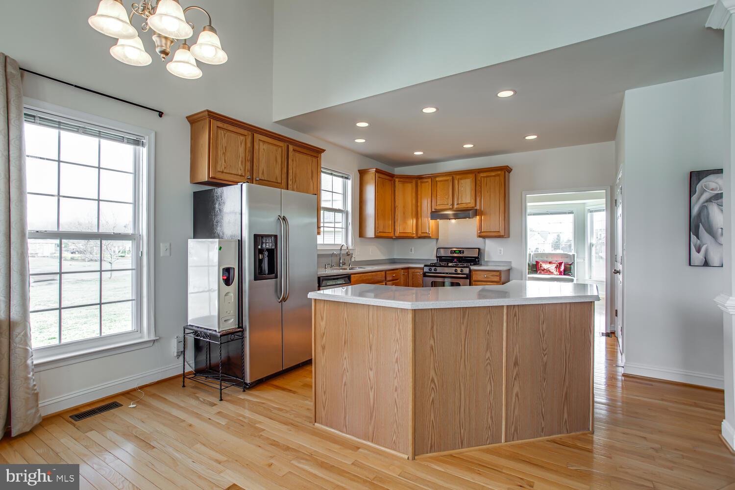 ENGLAND RUN - Residential