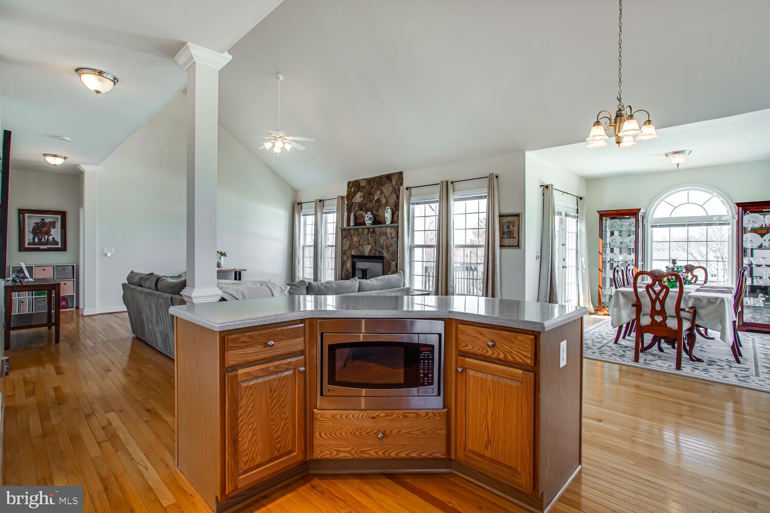 ENGLAND RUN - Residential