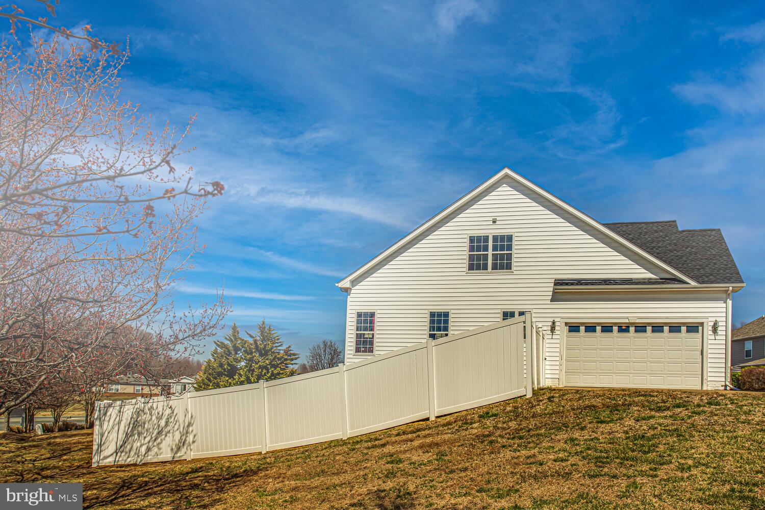 ENGLAND RUN - Residential