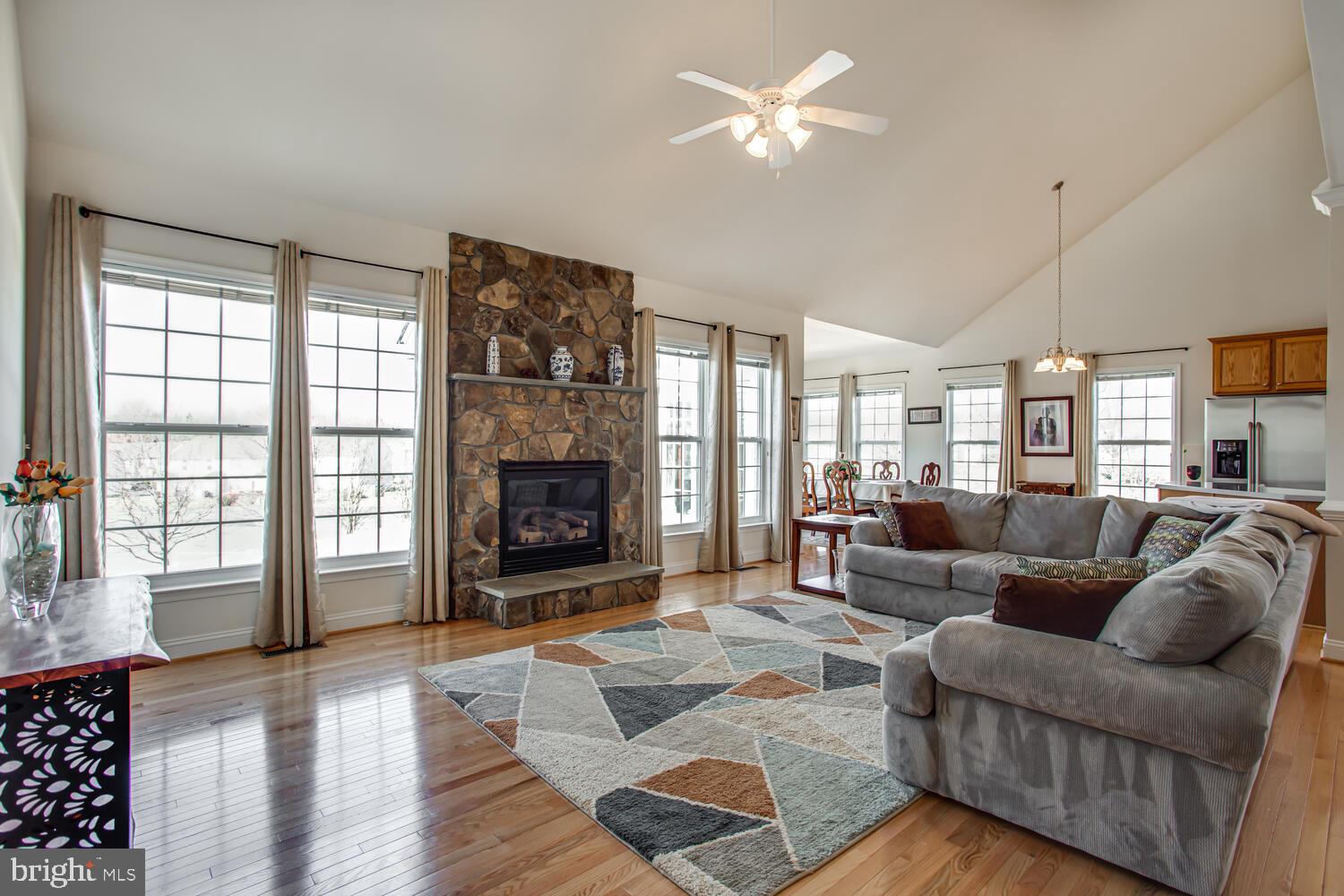 ENGLAND RUN - Residential