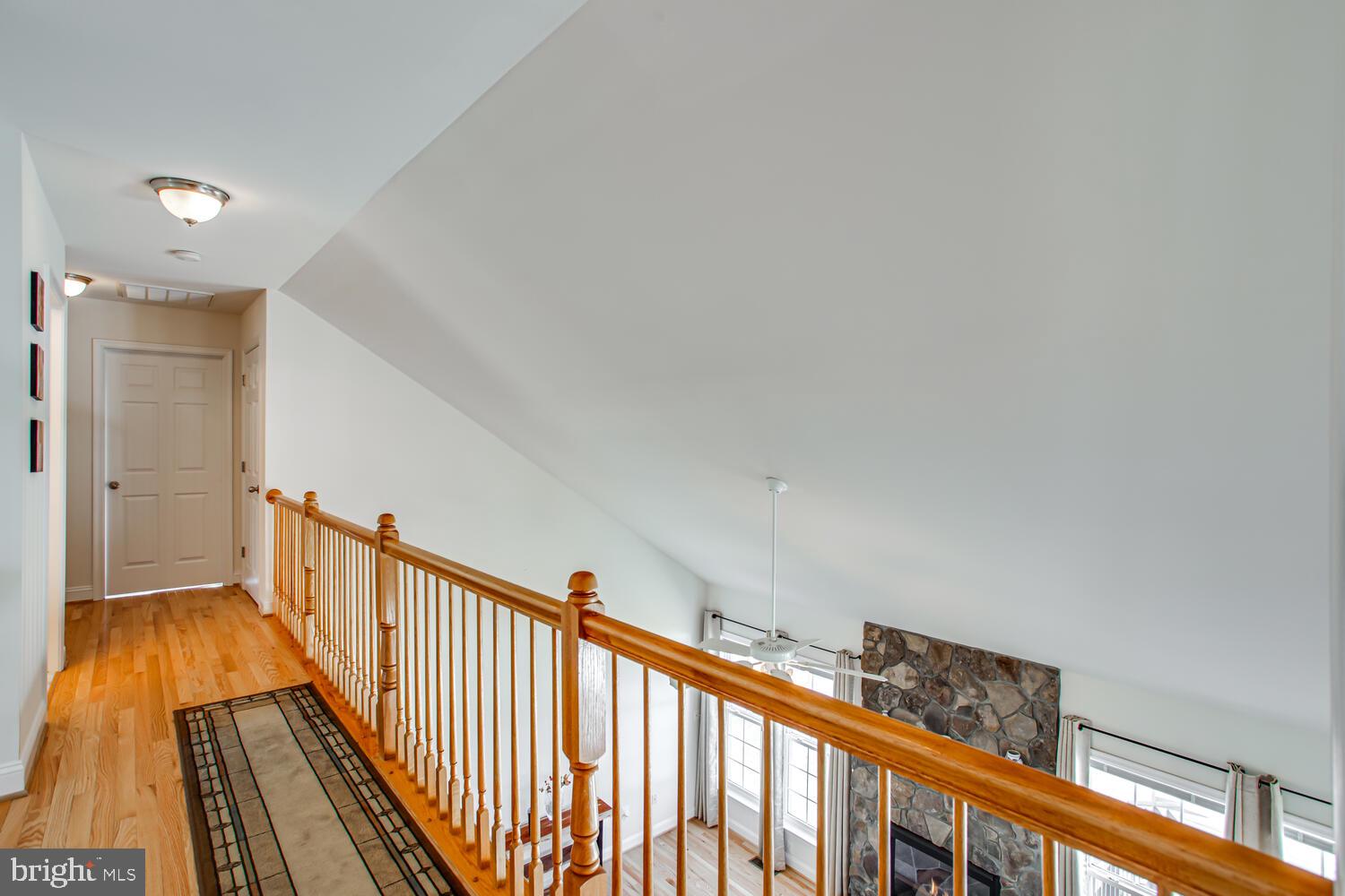 ENGLAND RUN - Residential