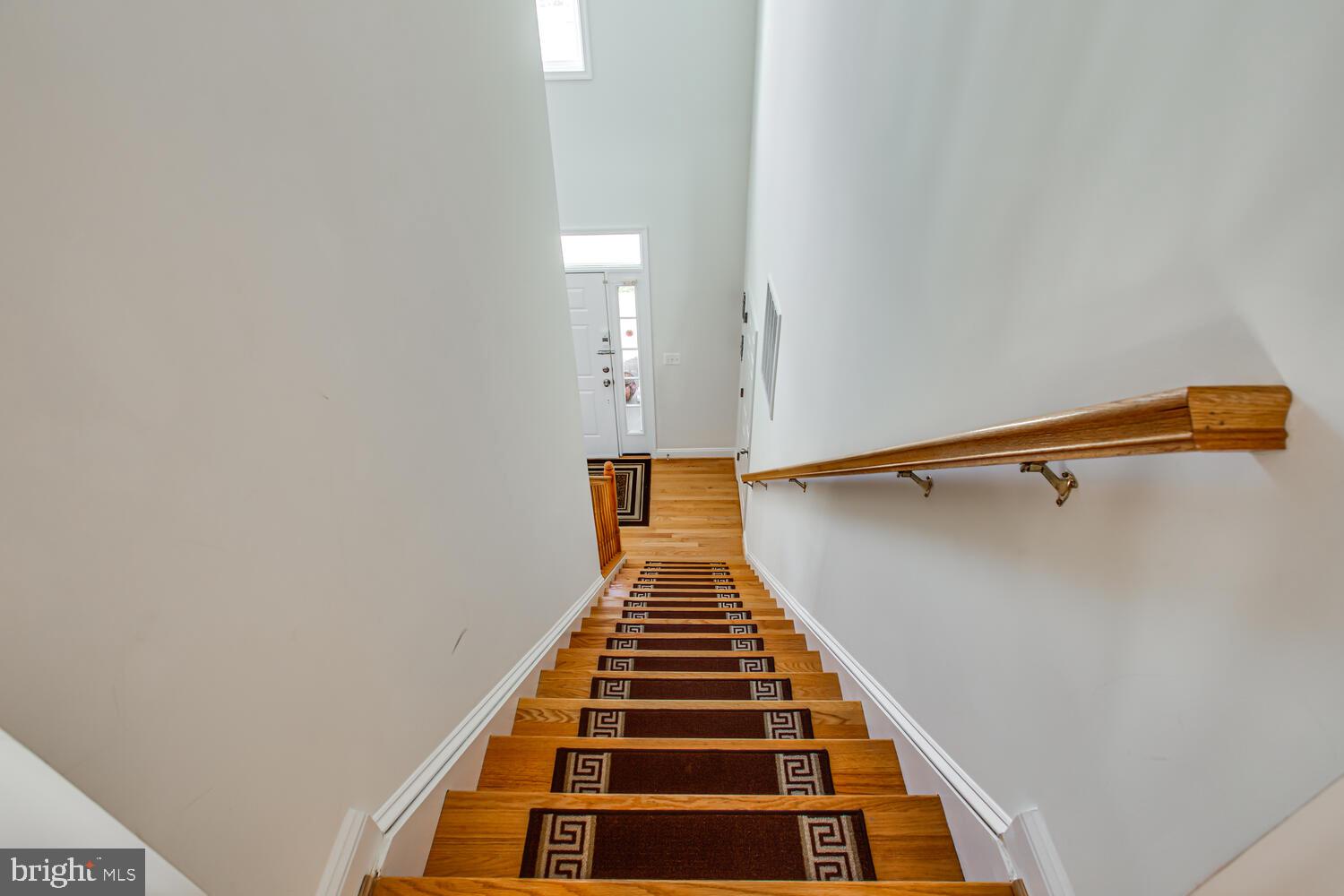 ENGLAND RUN - Residential