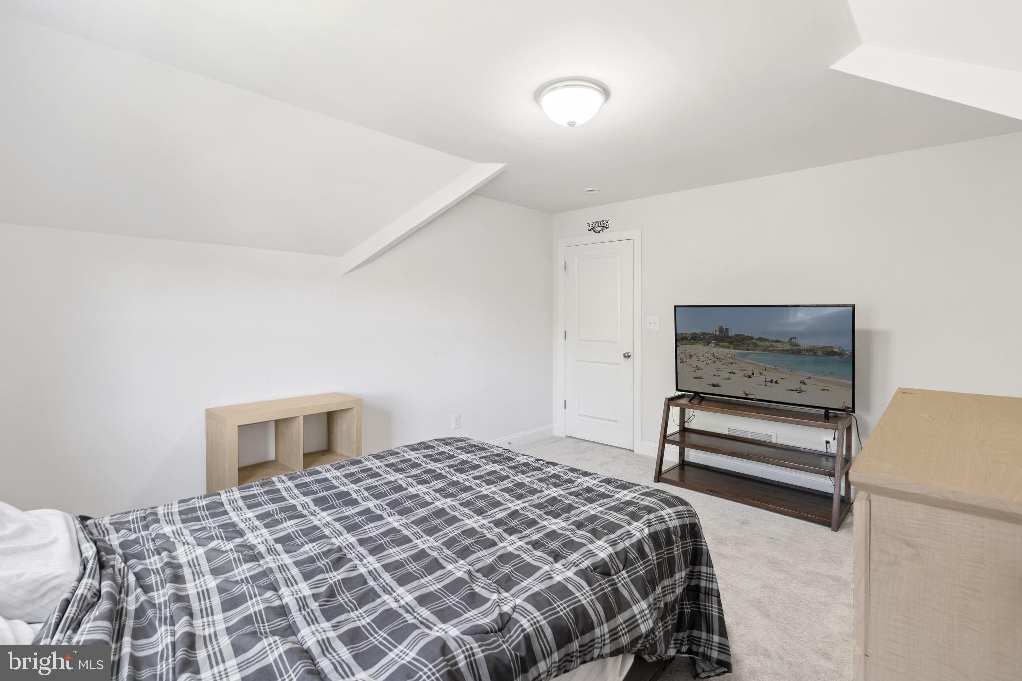 HAVERTOWN - Residential