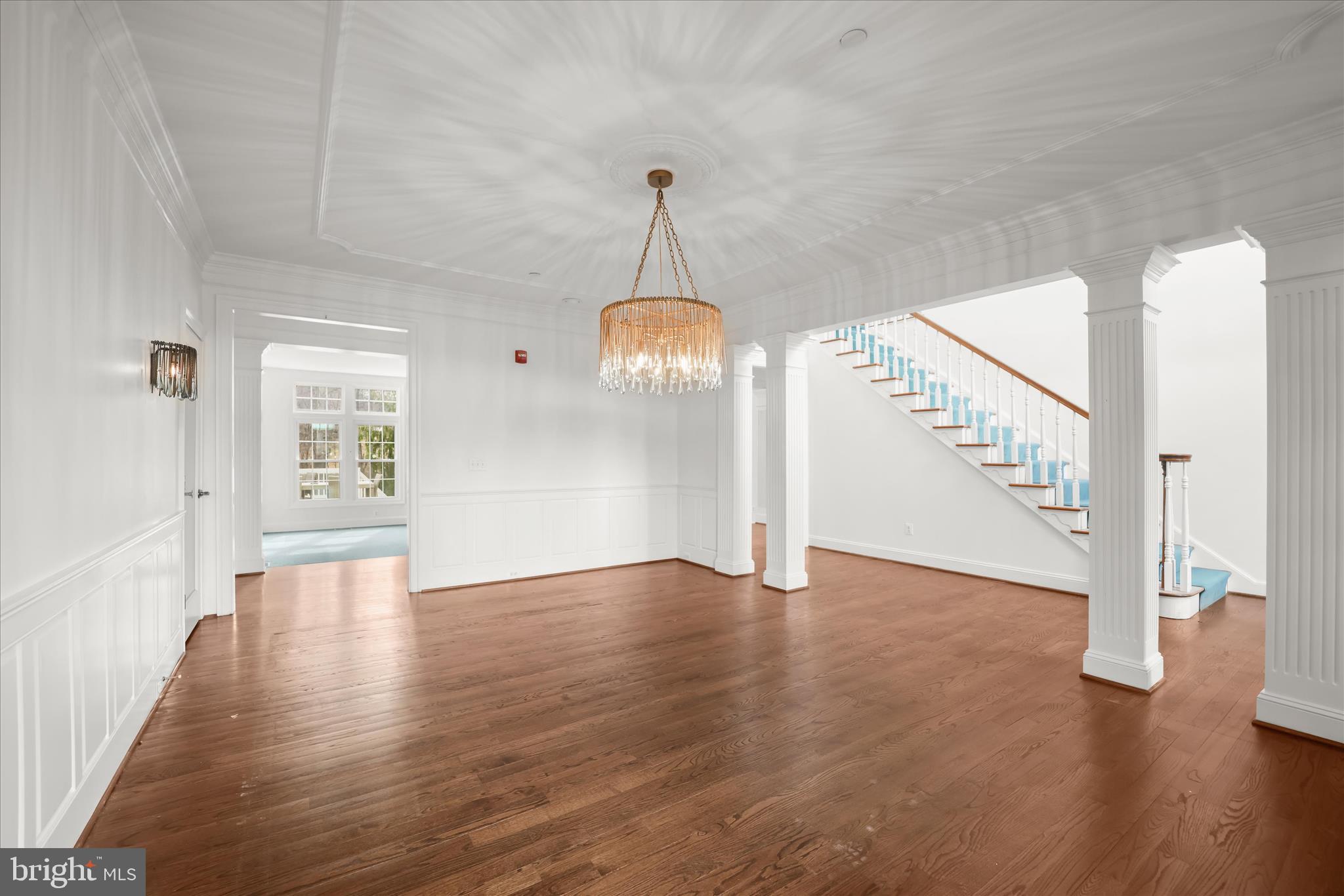 TWIN LAKES - Residential