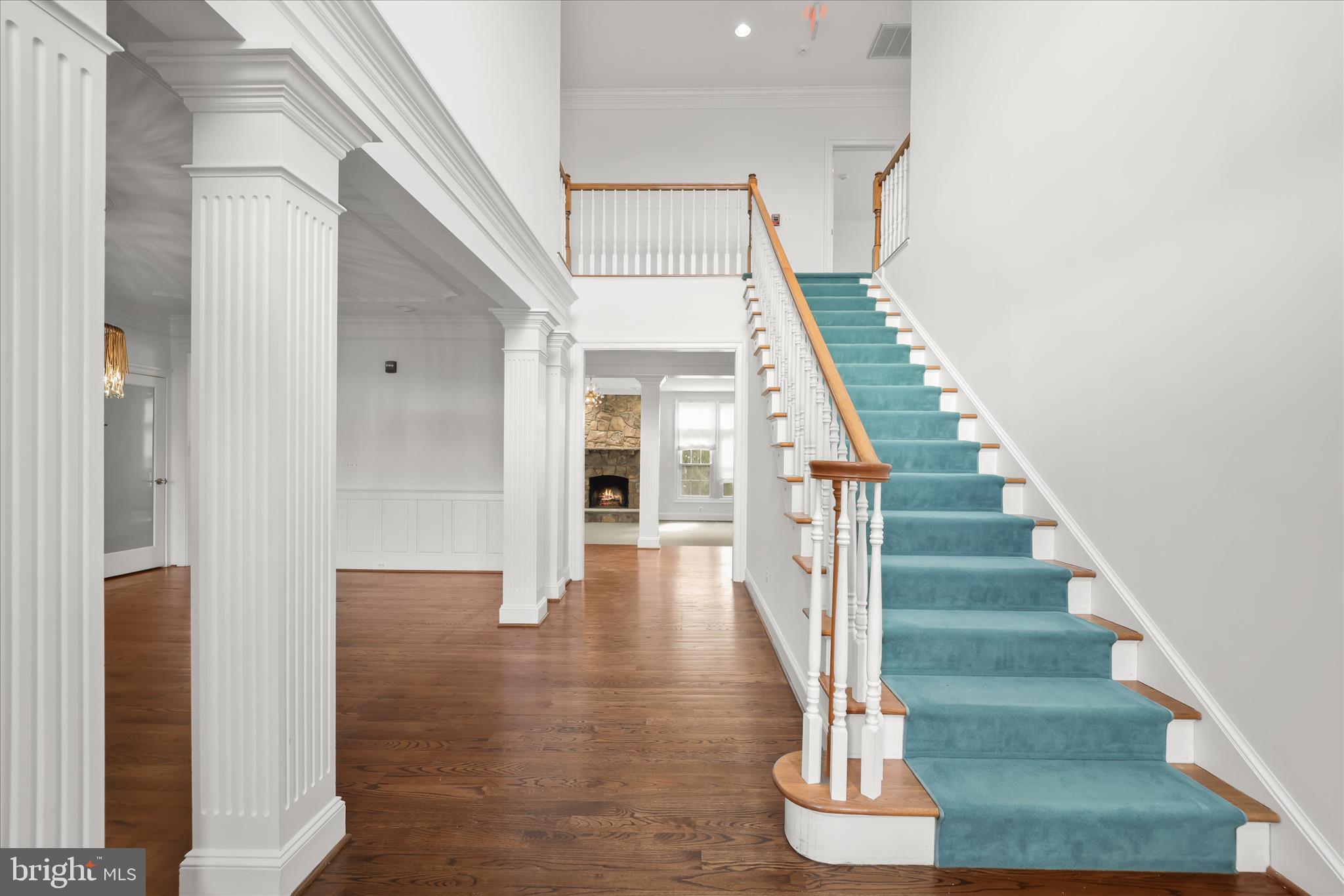 TWIN LAKES - Residential