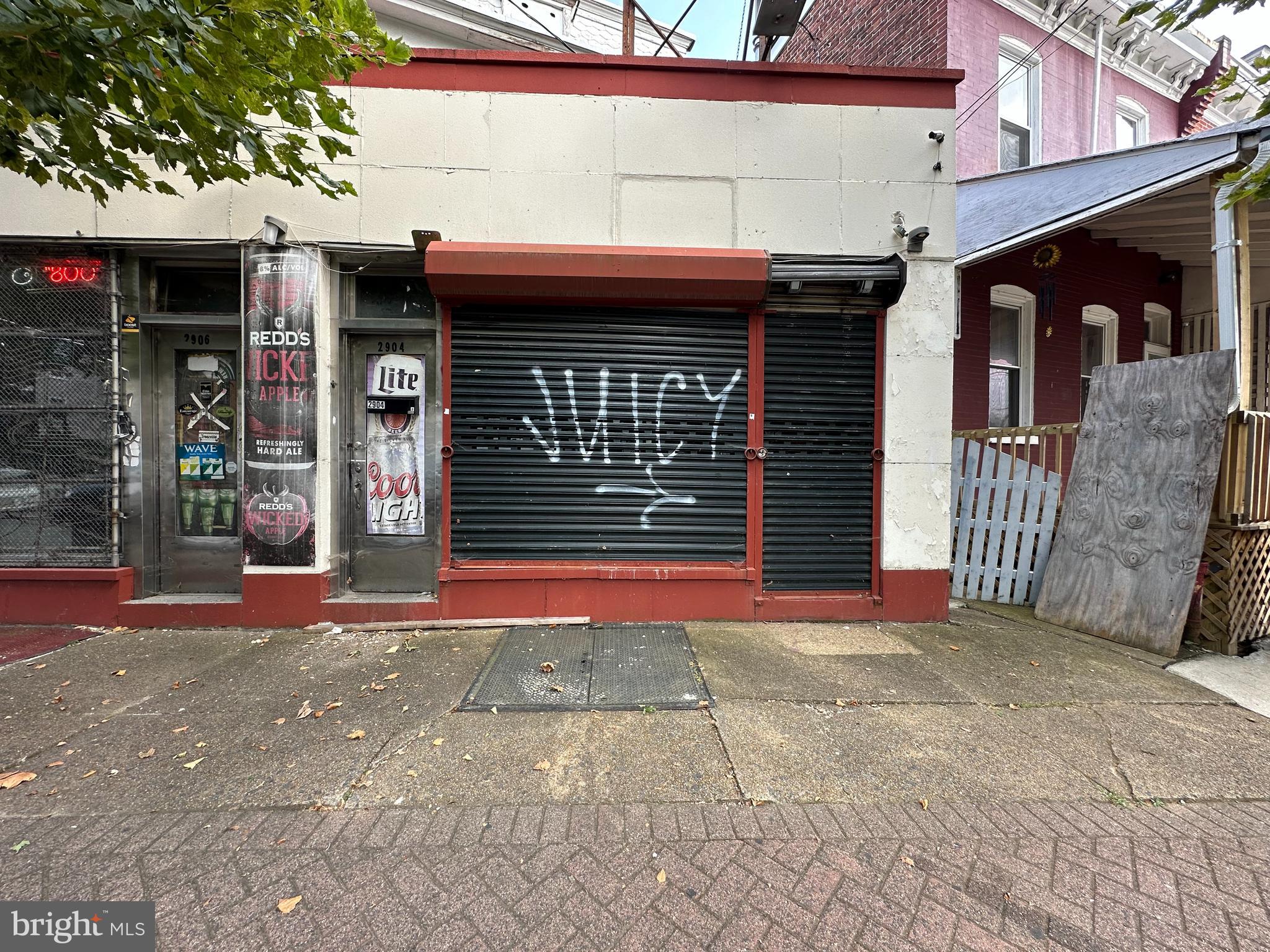 2904 - 2906 N MARKET STREET