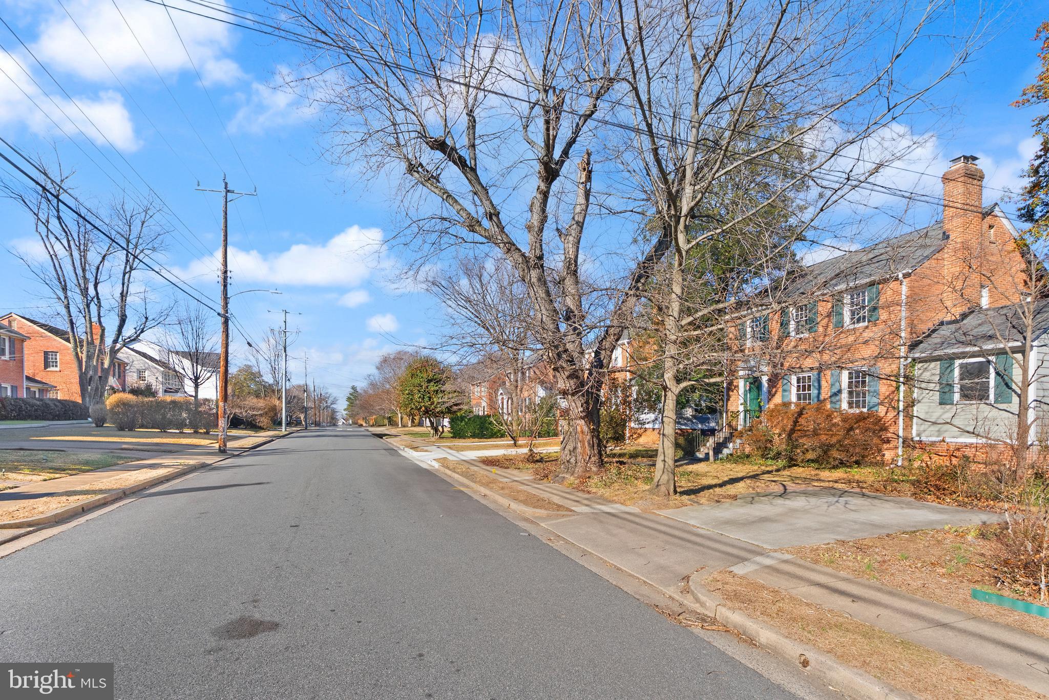 LEE HEIGHTS - Residential