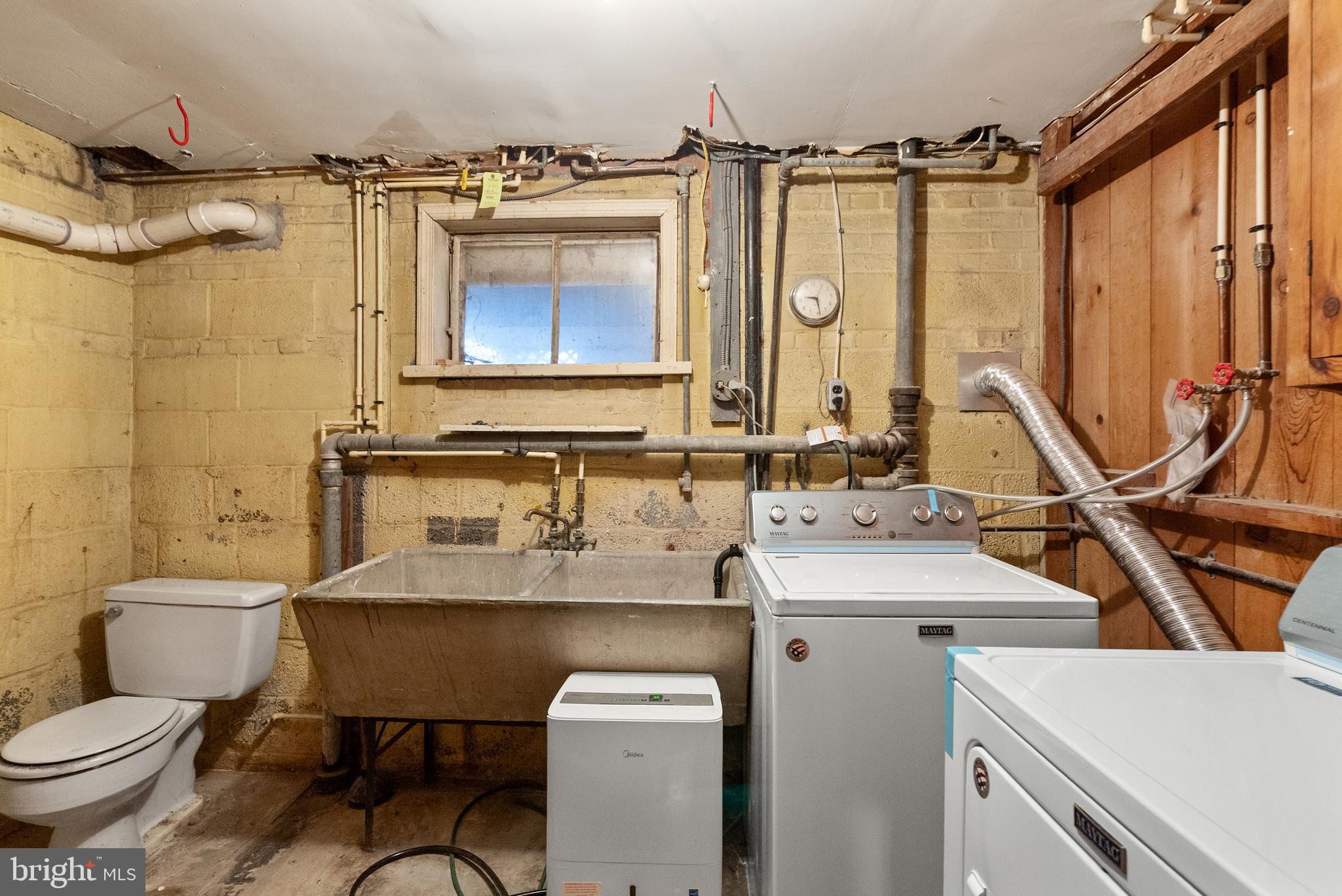 LEE HEIGHTS - Residential