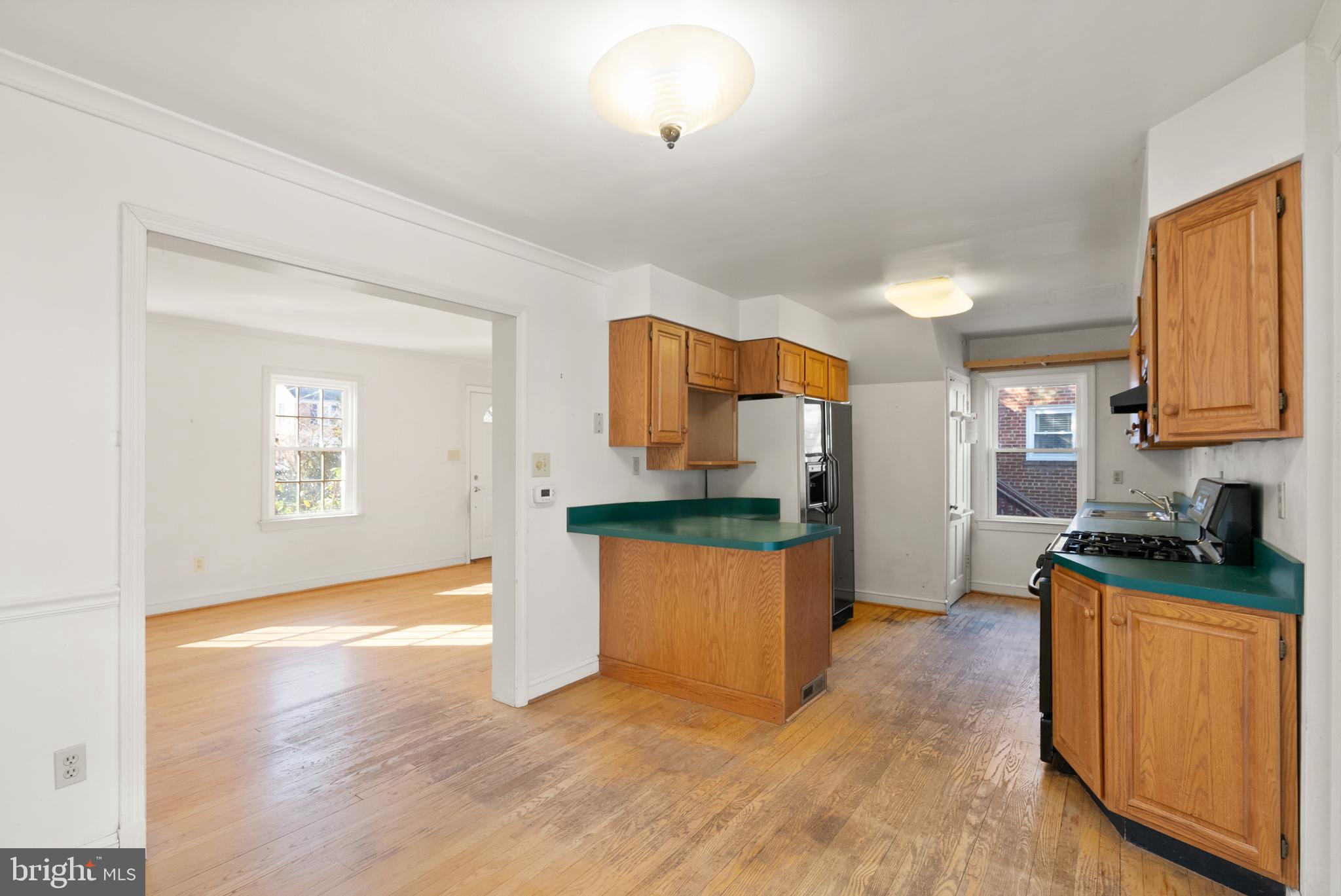 LEE HEIGHTS - Residential