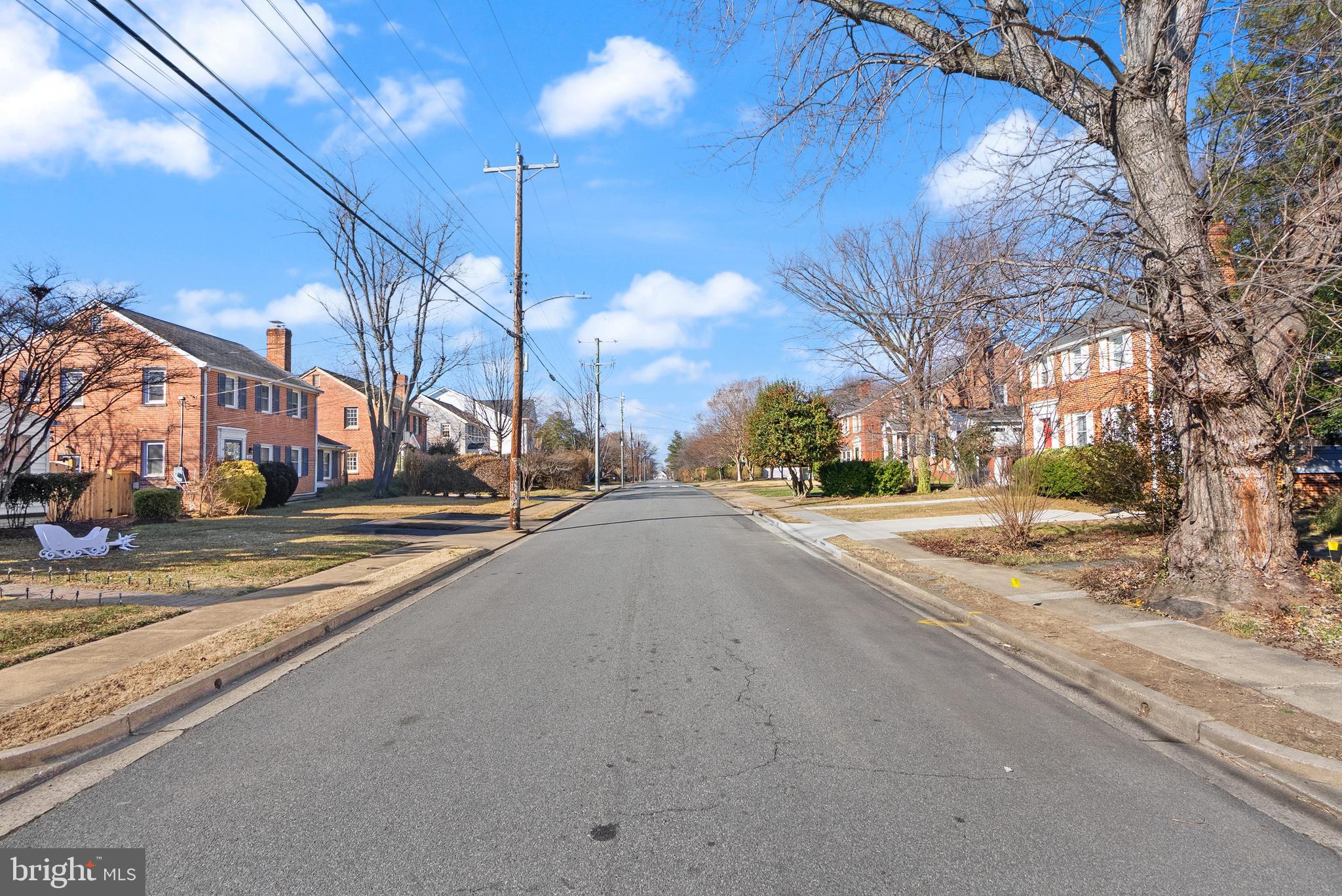 LEE HEIGHTS - Residential