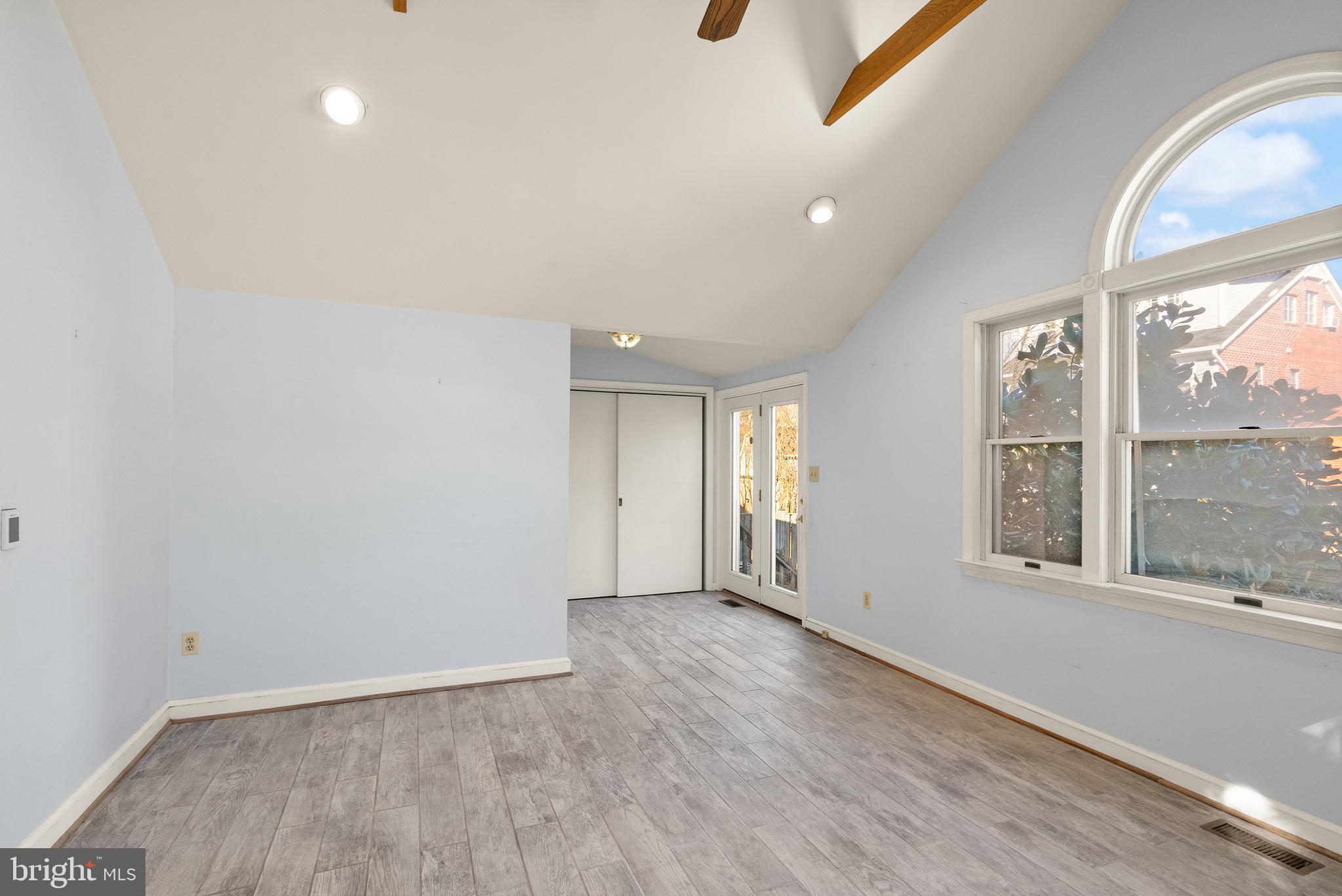 LEE HEIGHTS - Residential