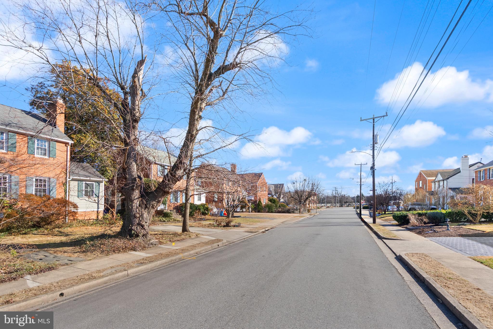 LEE HEIGHTS - Residential