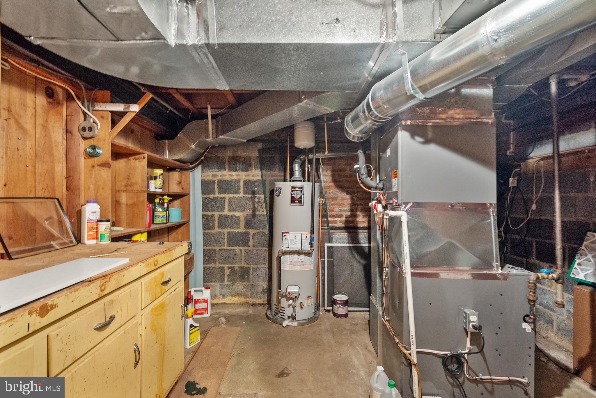 LEE HEIGHTS - Residential