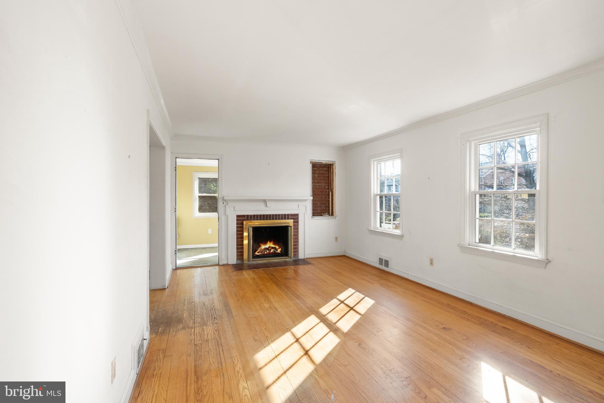 LEE HEIGHTS - Residential