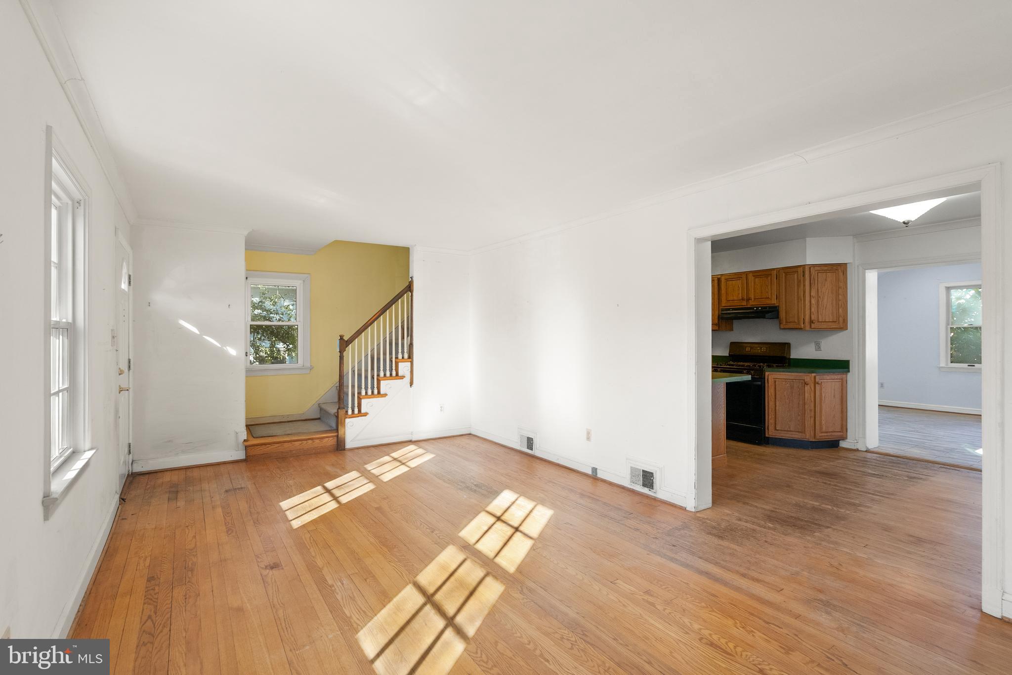 LEE HEIGHTS - Residential