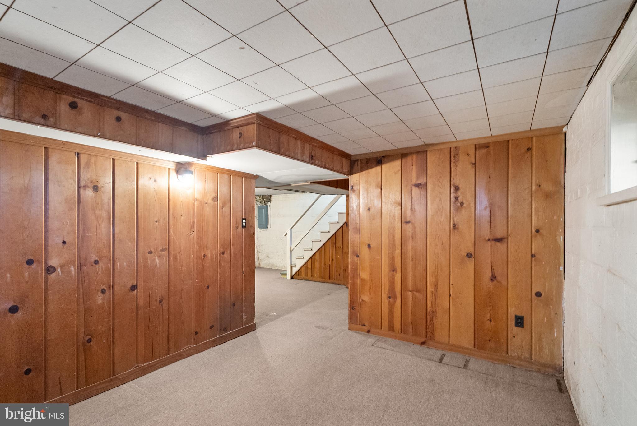 LEE HEIGHTS - Residential