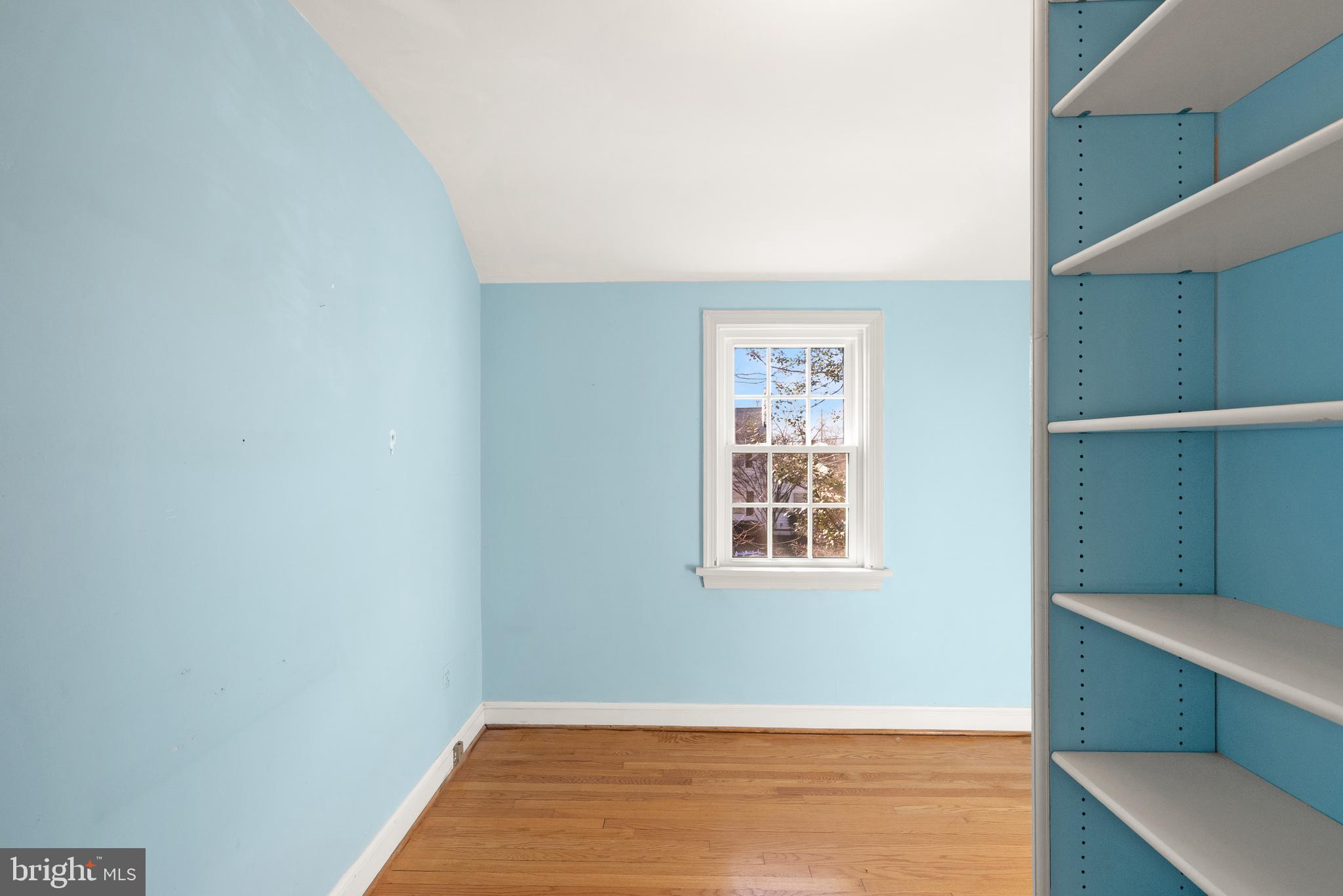 LEE HEIGHTS - Residential