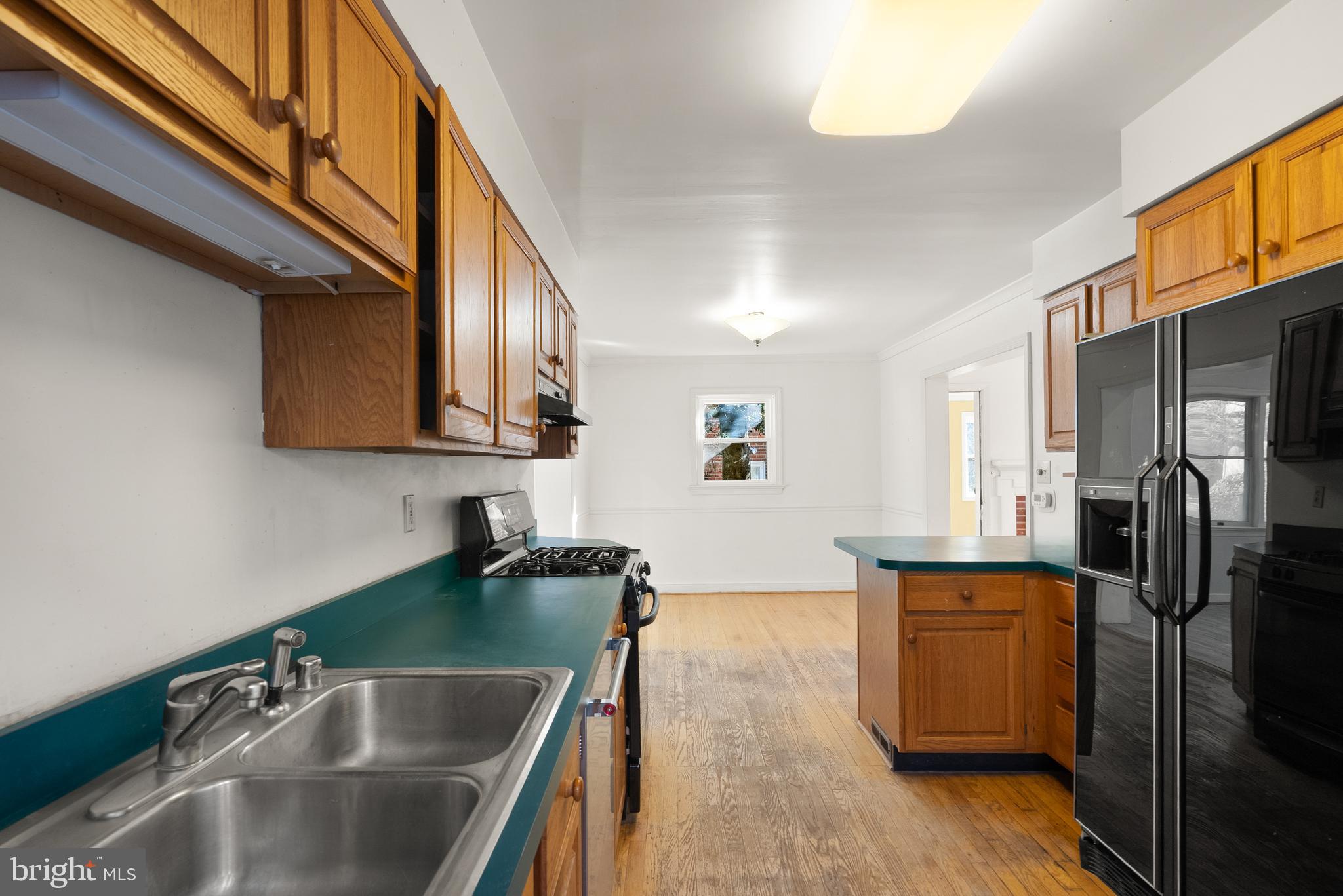 LEE HEIGHTS - Residential