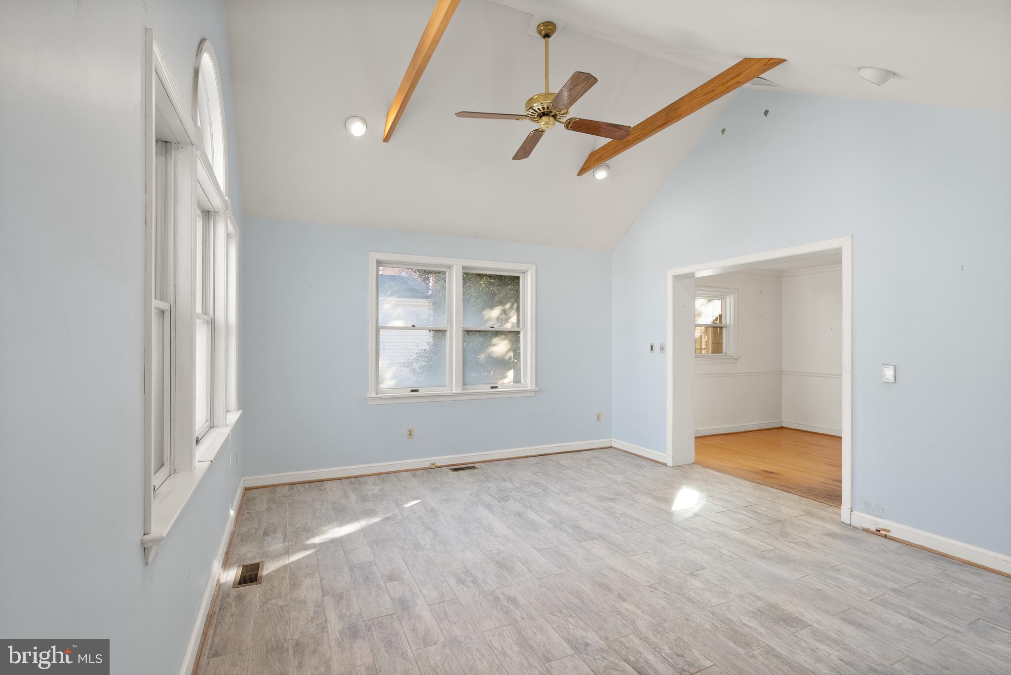 LEE HEIGHTS - Residential