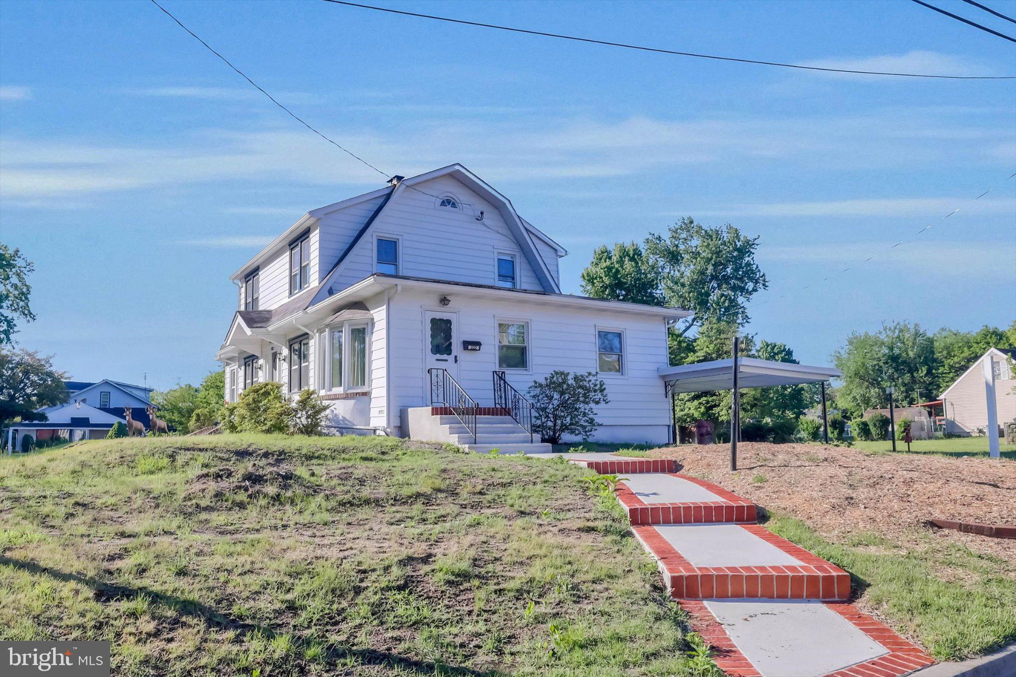 222 BERLIN ROAD N