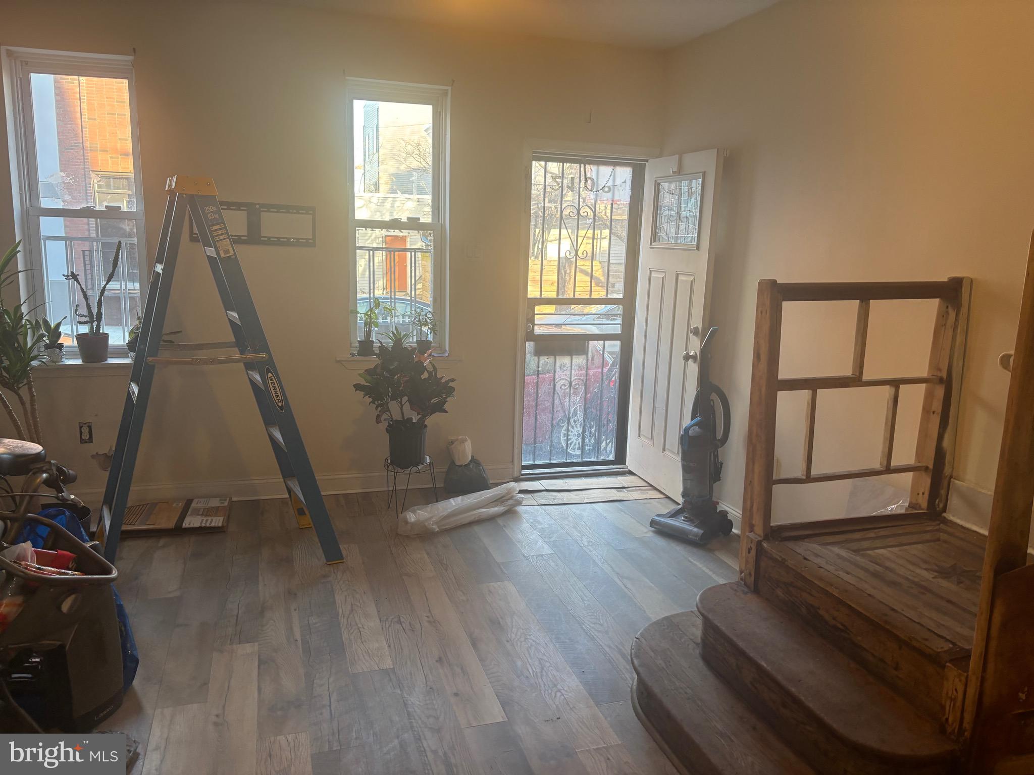 NORRIS SQUARE - Residential