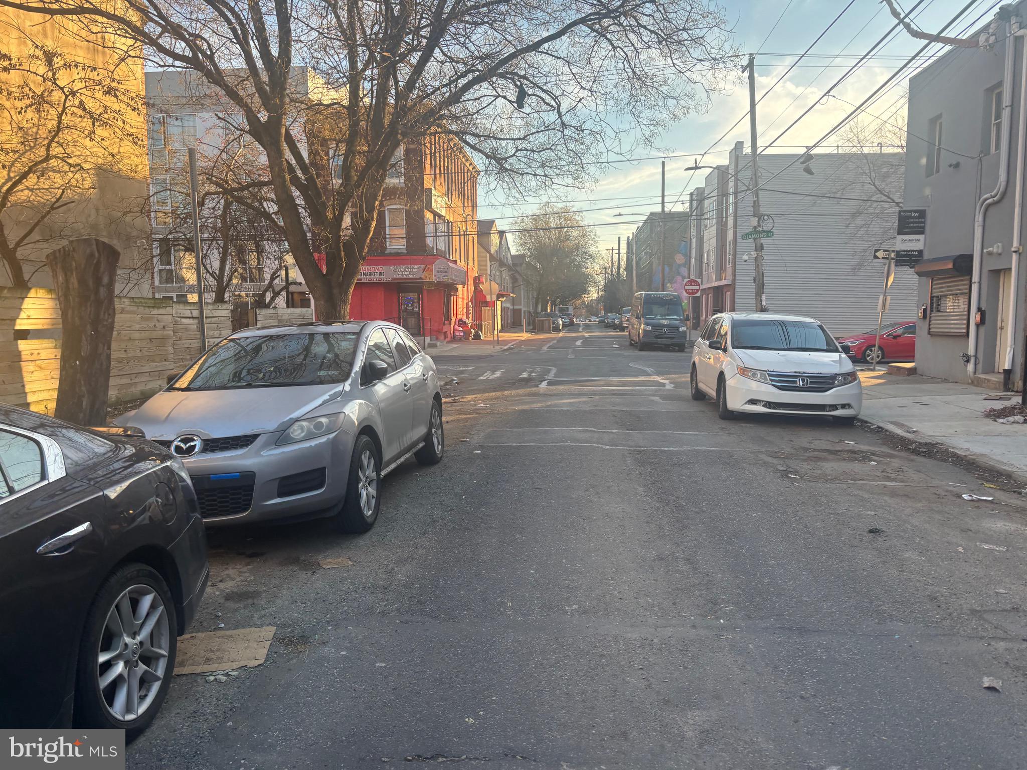 NORRIS SQUARE - Residential