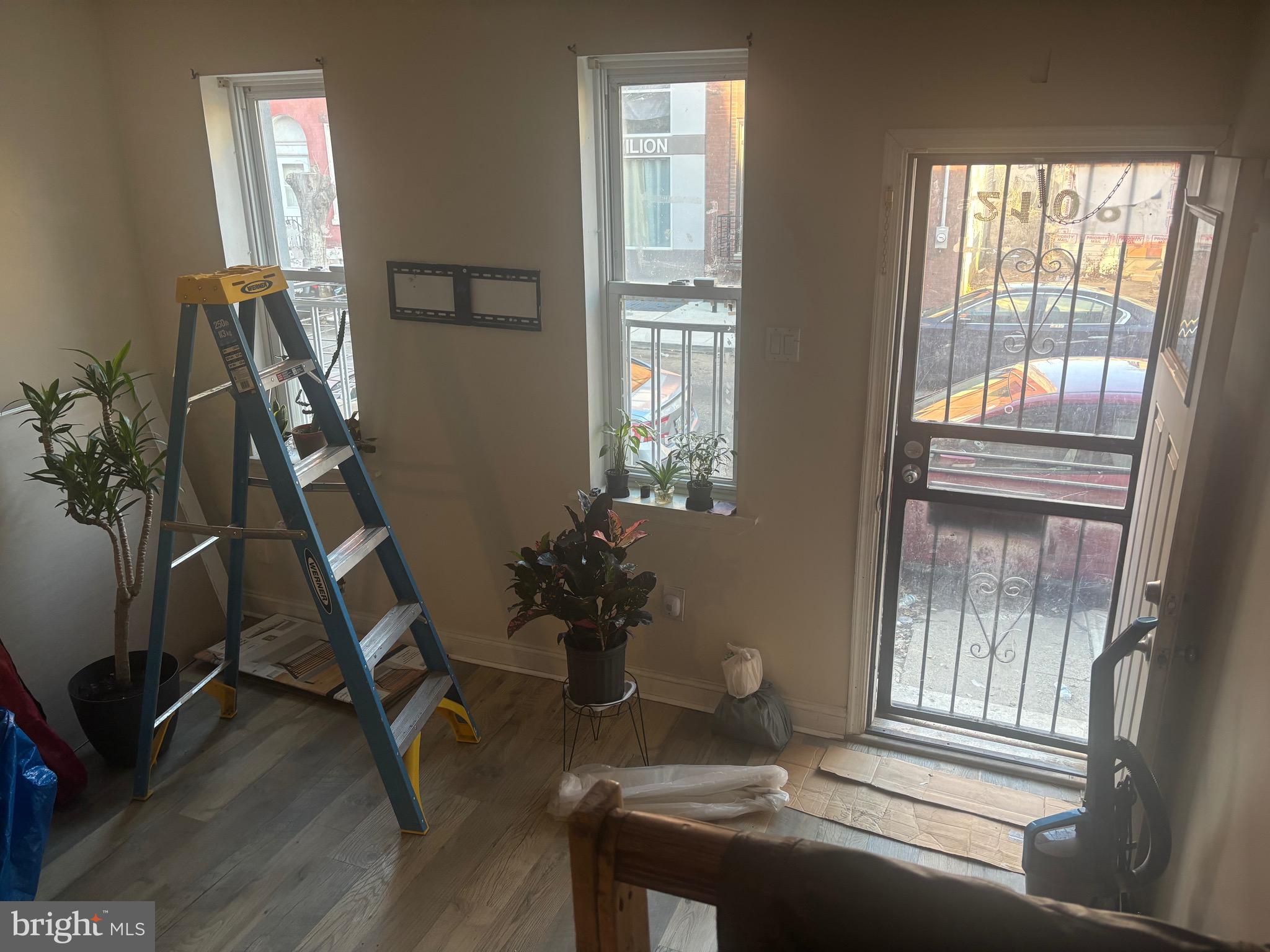 NORRIS SQUARE - Residential