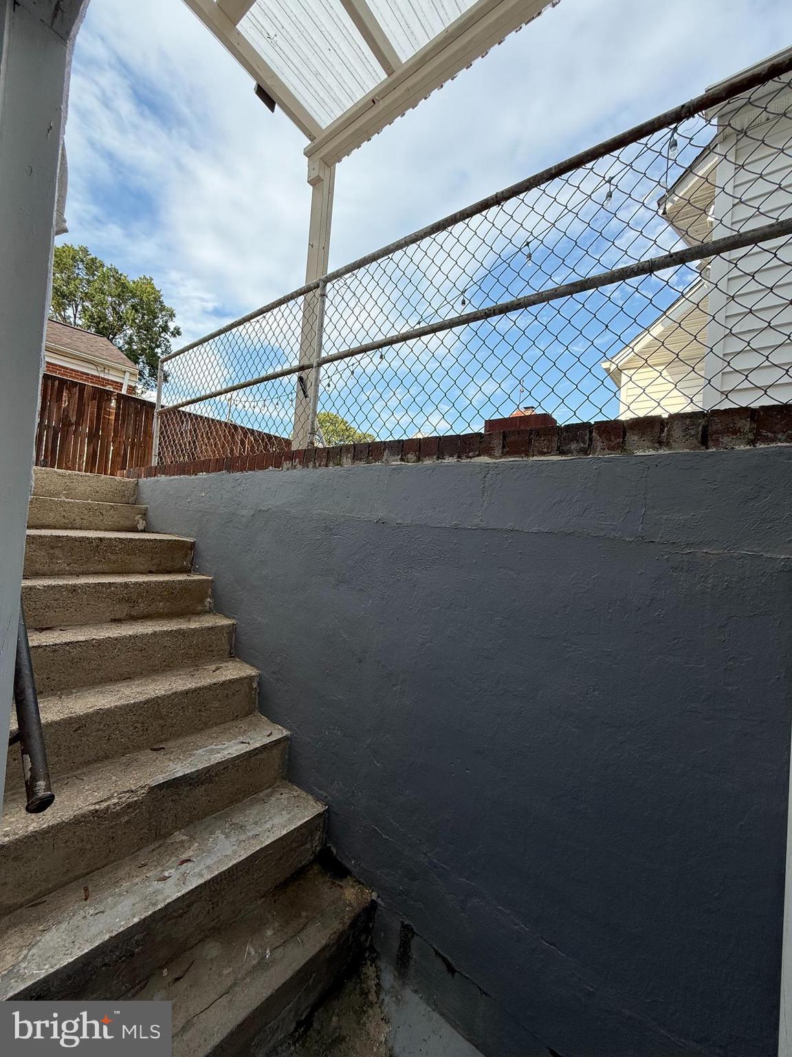 ADELPHI MANOR - Residential Lease