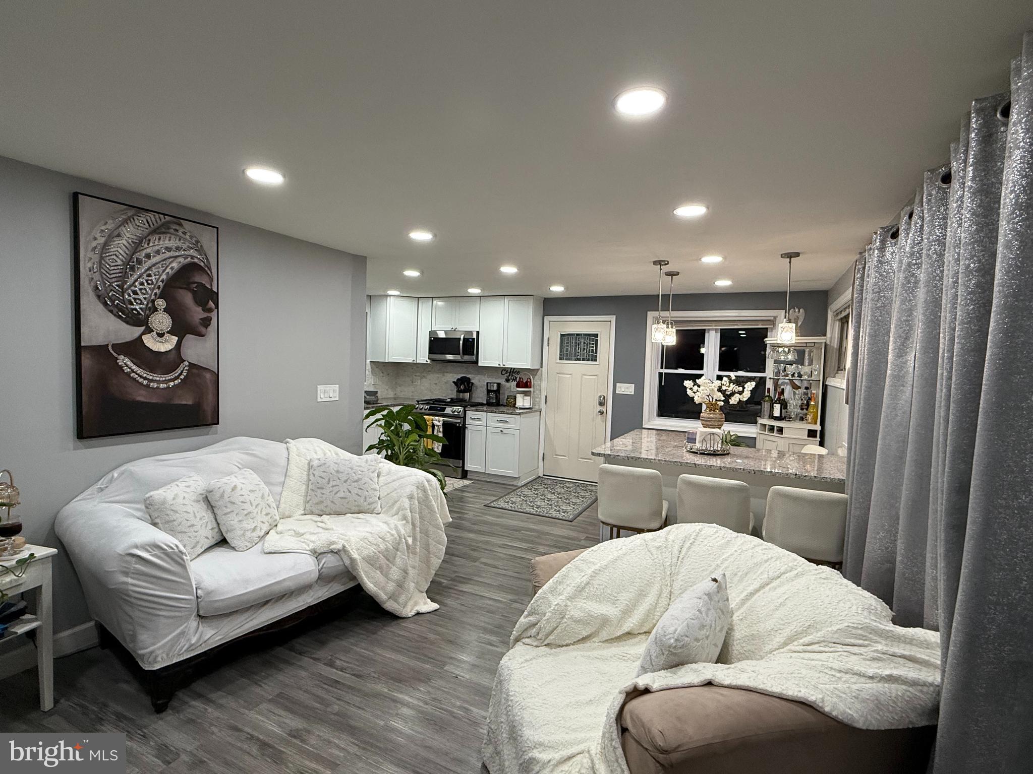 ADELPHI MANOR - Residential Lease