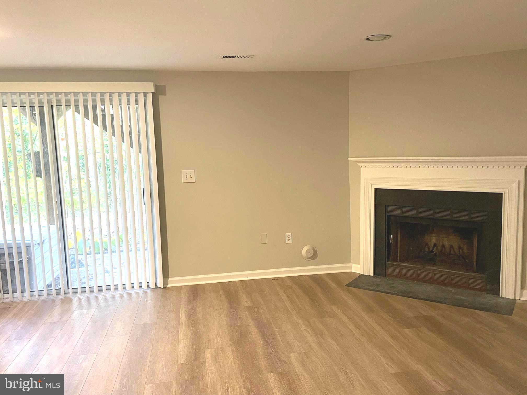 BARKSDALE - Residential Lease