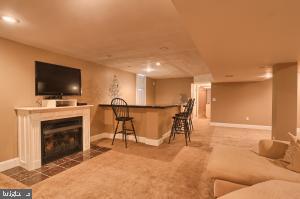 OLDE FIELD - Residential