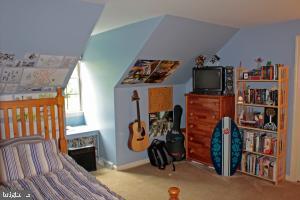 OLDE FIELD - Residential