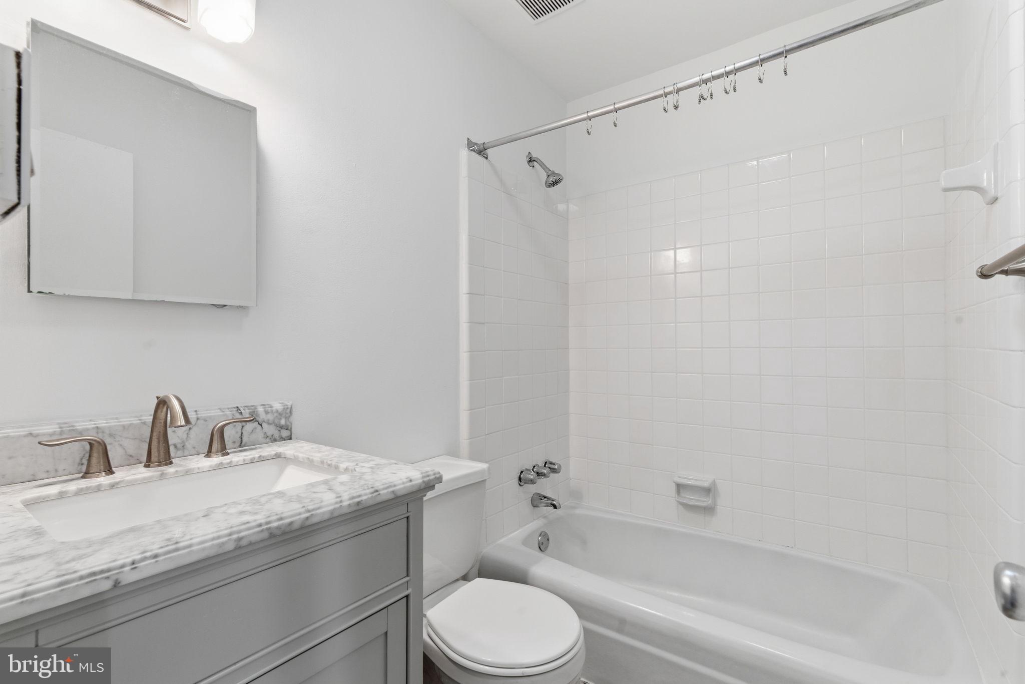 WASHINGTON SQ WEST - Residential