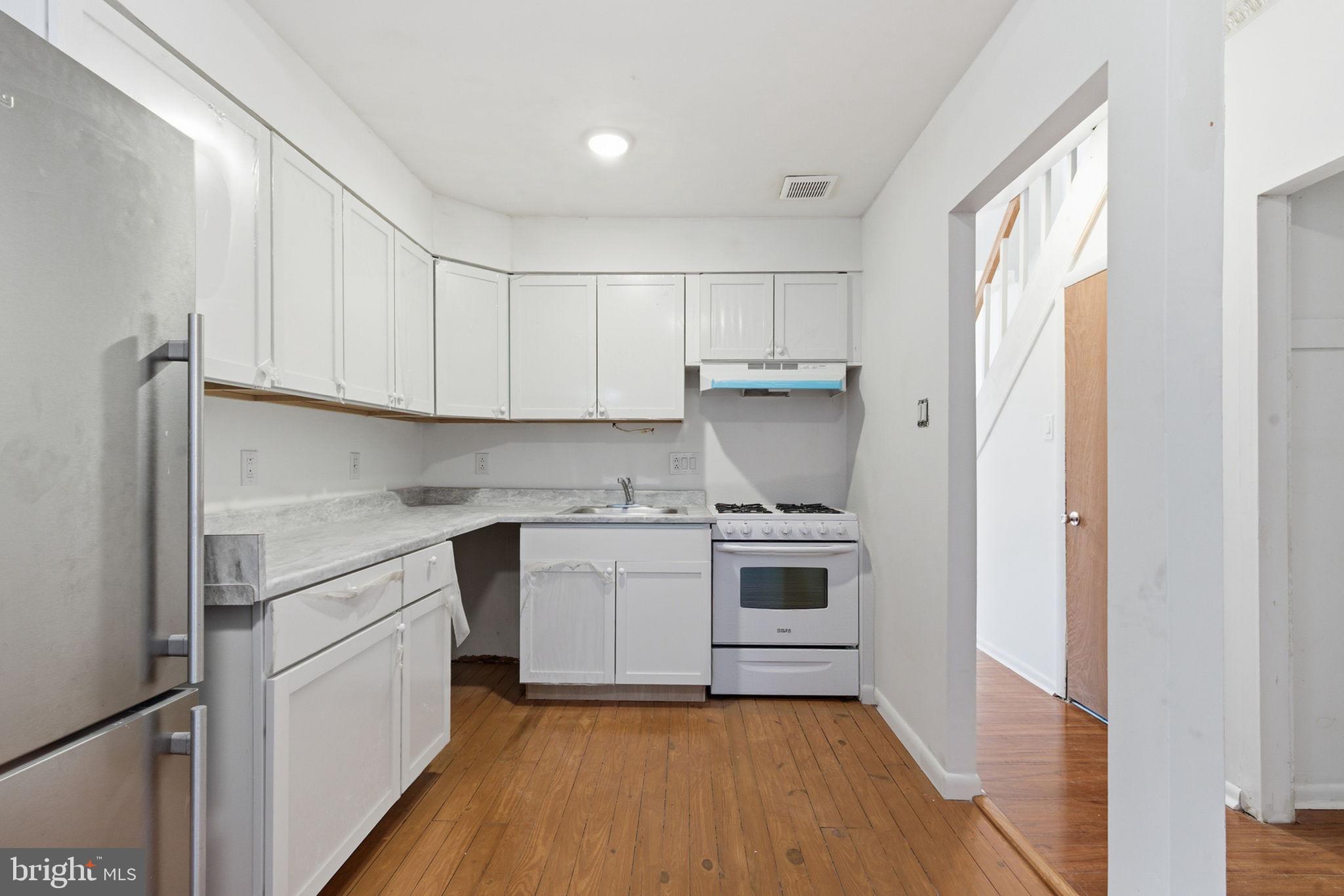 WASHINGTON SQ WEST - Residential