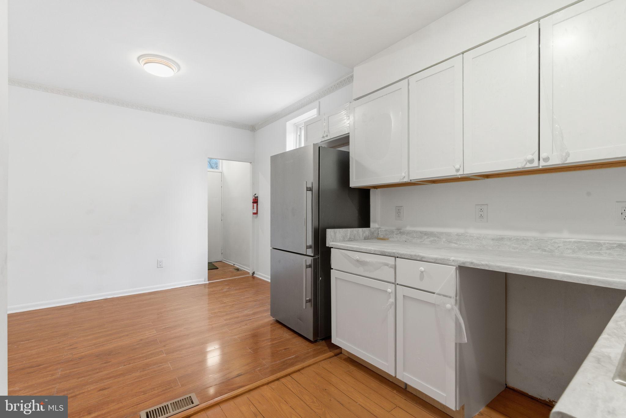 WASHINGTON SQ WEST - Residential