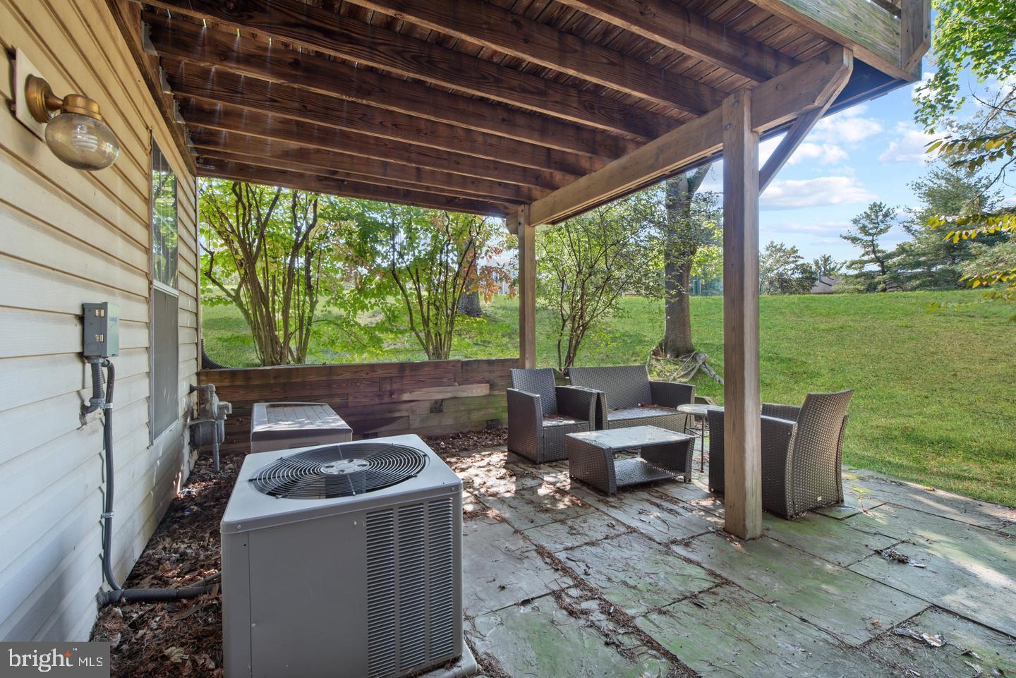 STUART MECHANIC - Residential Lease