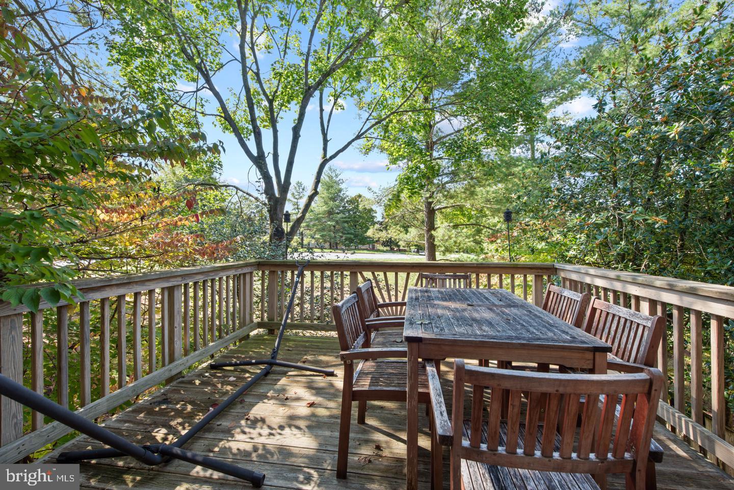 STUART MECHANIC - Residential Lease