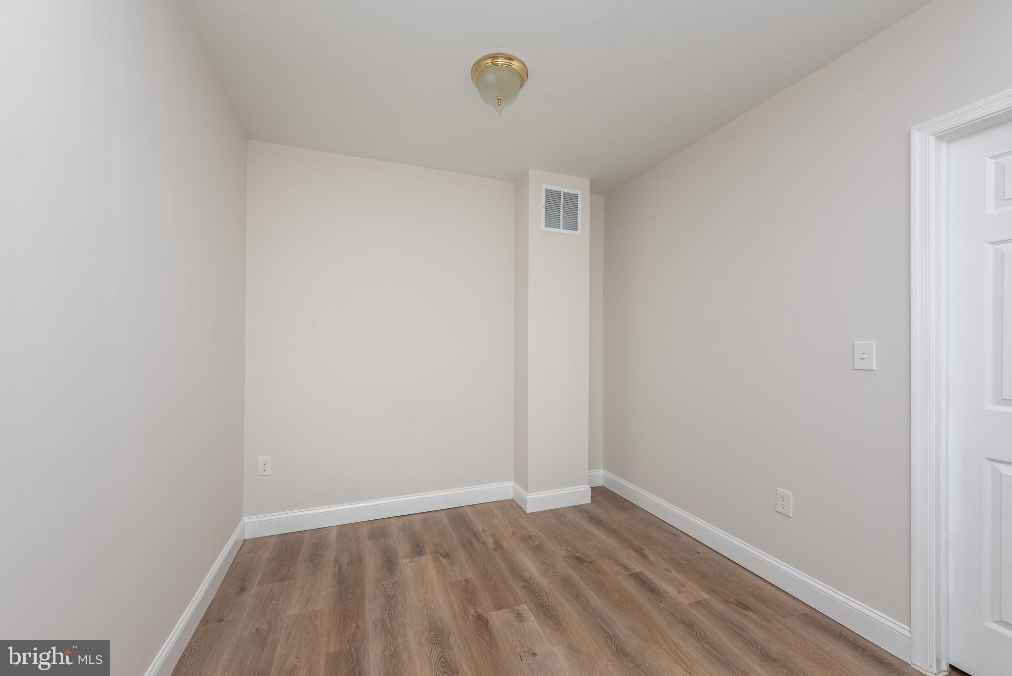 EAST BALTIMORE MIDWAY - Residential