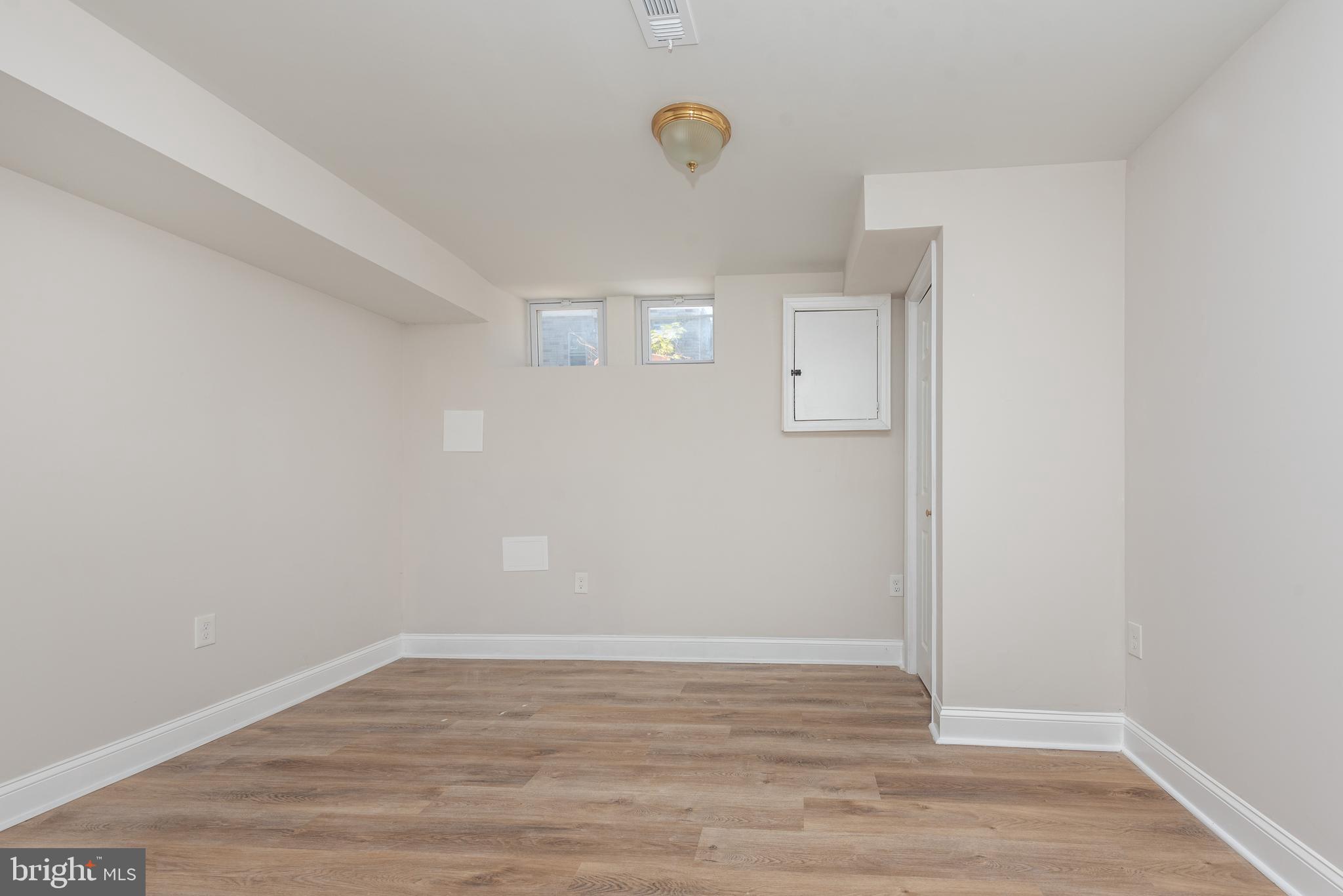 EAST BALTIMORE MIDWAY - Residential