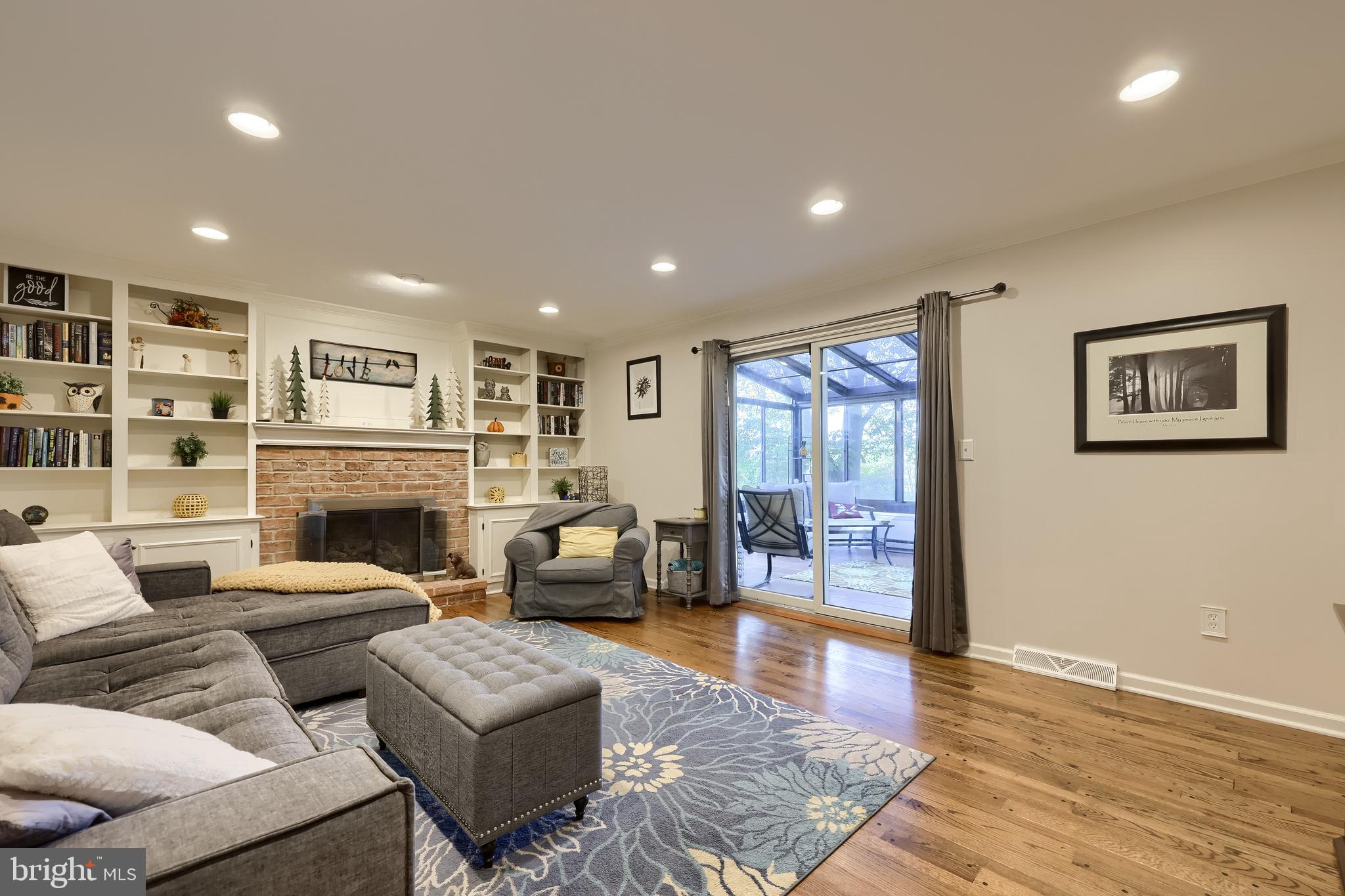 SLEEPY HOLLOW - Residential