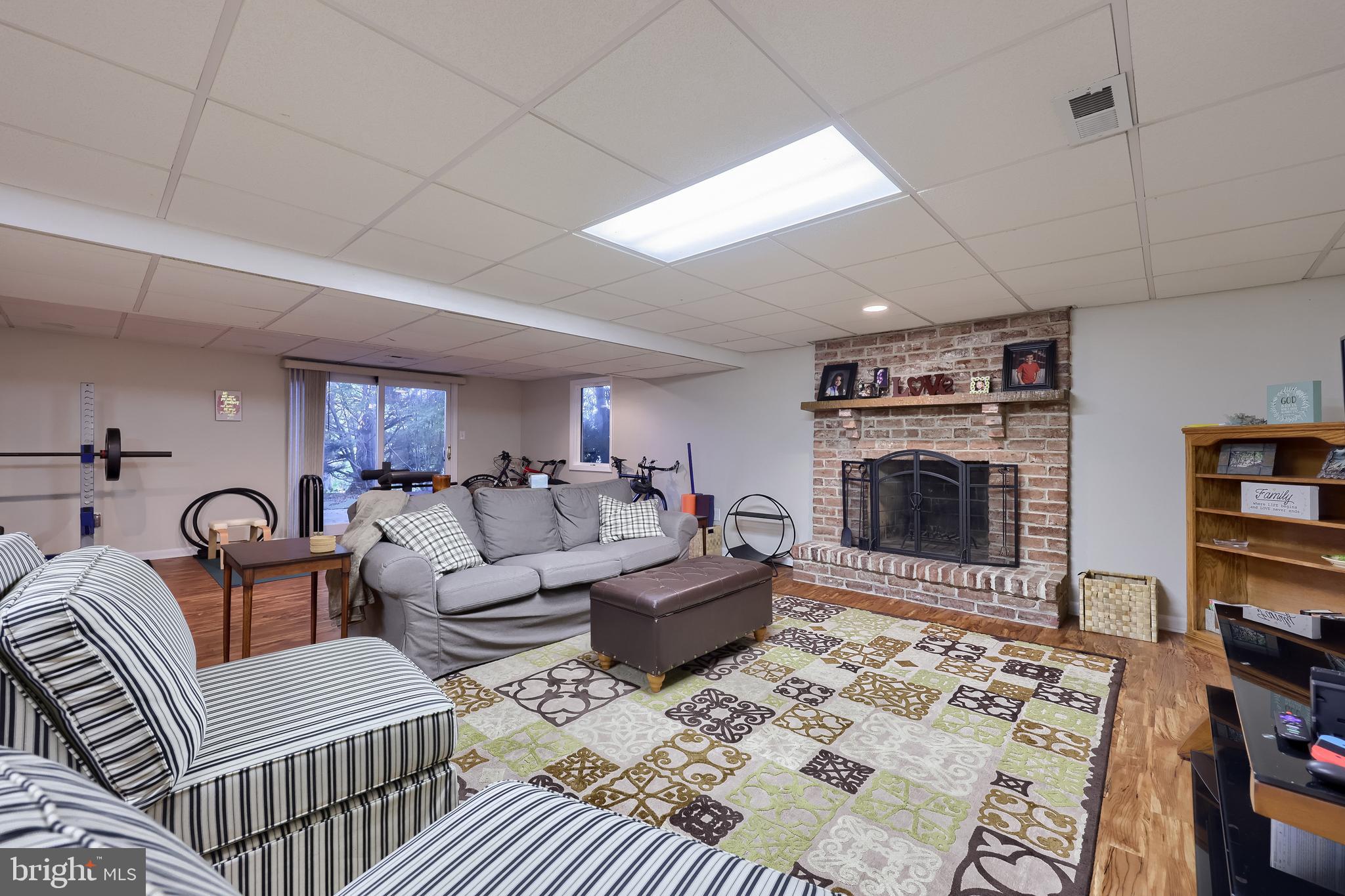 SLEEPY HOLLOW - Residential